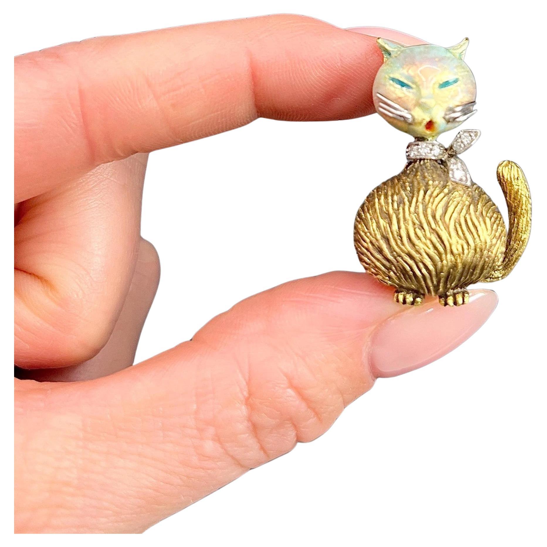 Vintage 18ct Gold Stamped, 1960s Enamel Cat Brooch with Natural Diamond Collar