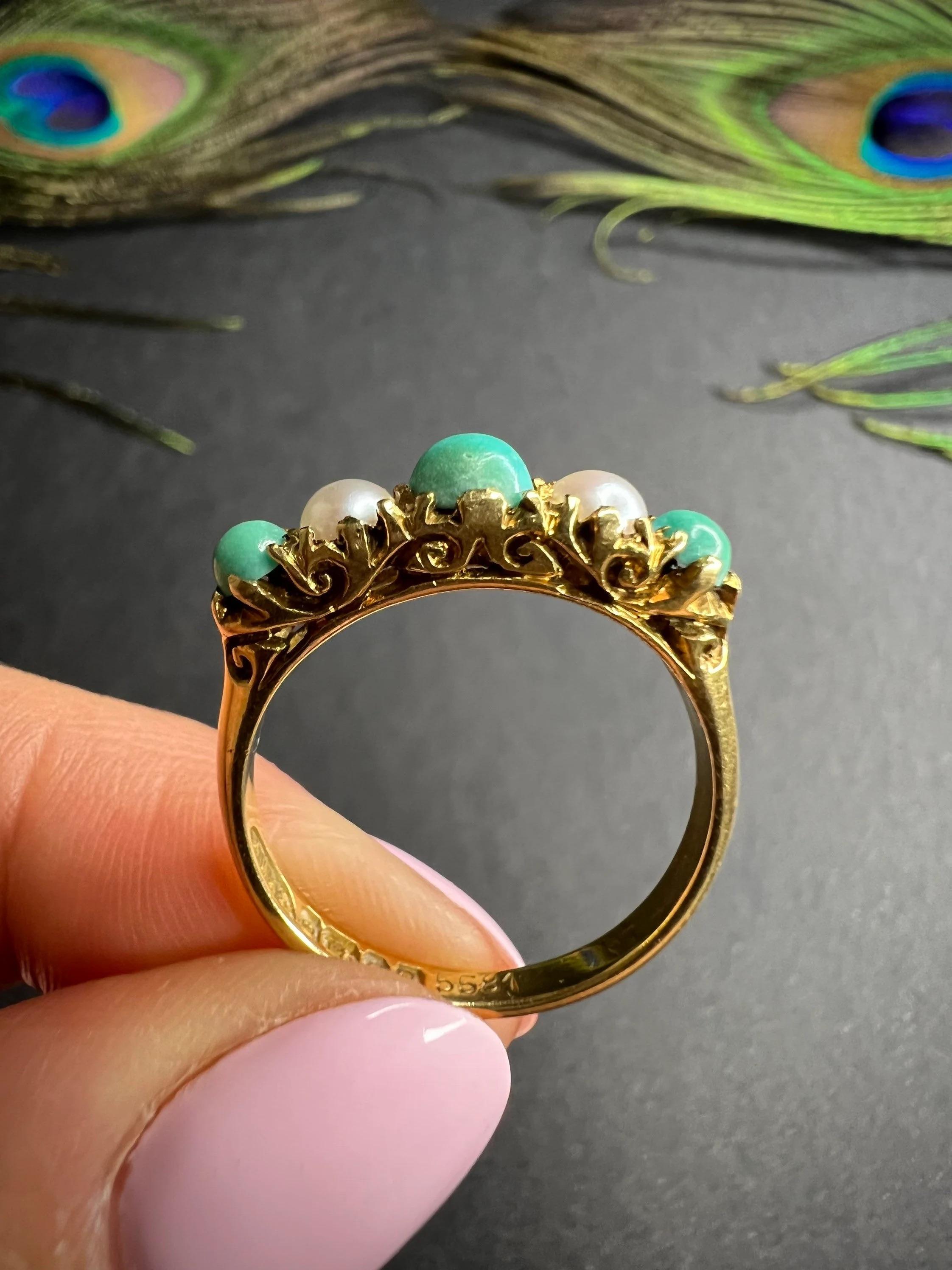 Vintage 18ct Gold Turquoise & Pearl Carved Ring For Sale 3