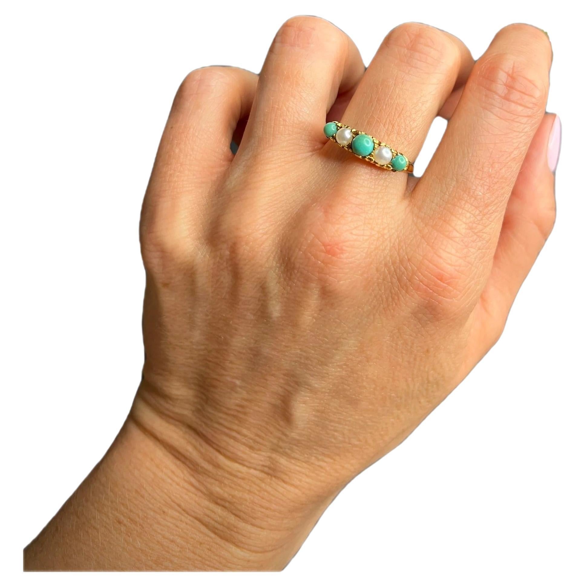 Vintage 18ct Gold Turquoise & Pearl Carved Ring