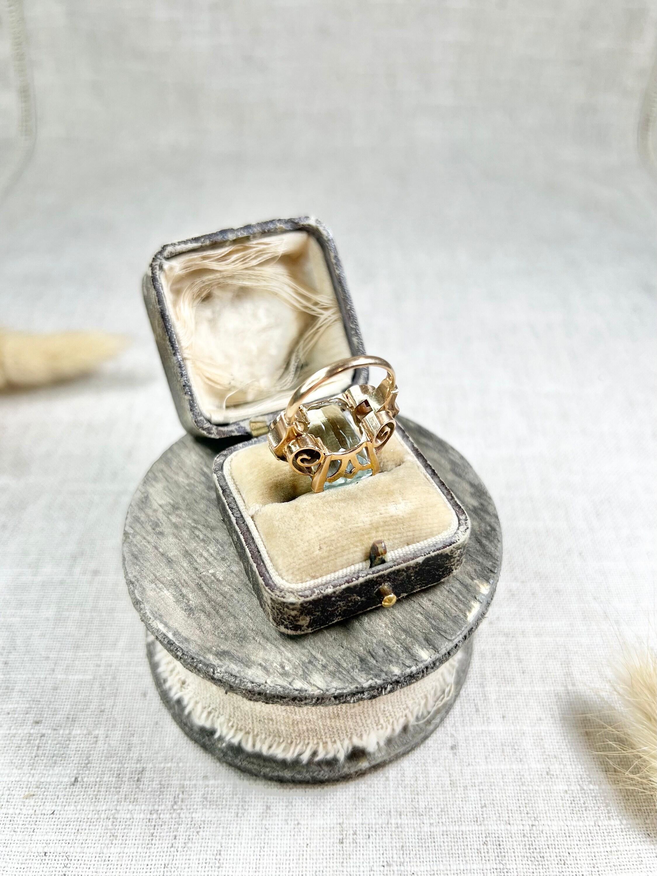 Vintage 18ct Rose Gold, 1940s Cushion Cut Aquamarine & Diamond Cocktail Ring For Sale 6