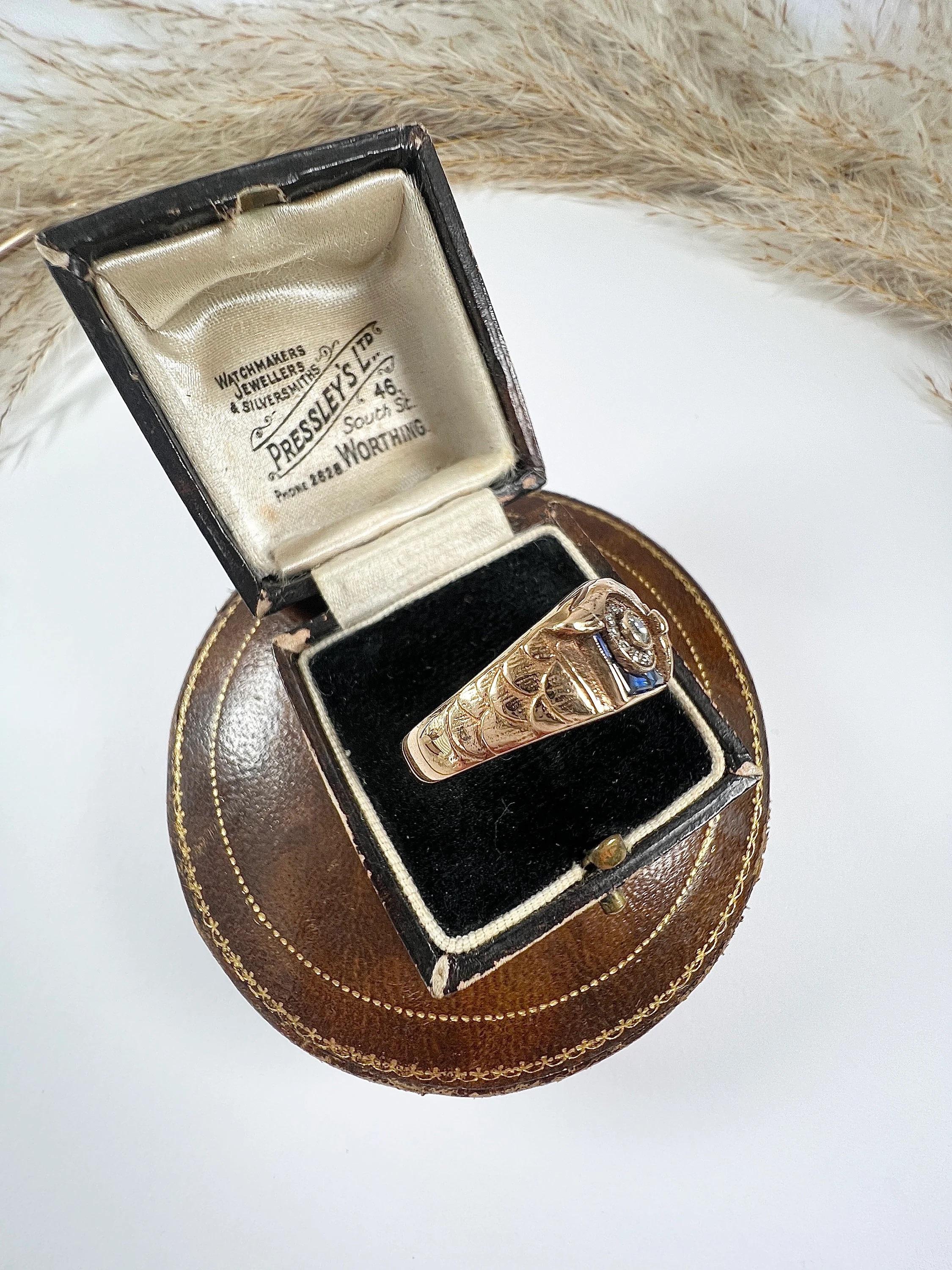 Vintage 18ct Rose Gold, 1970s Sapphire & Diamond Owl Cocktail Ring For Sale 4