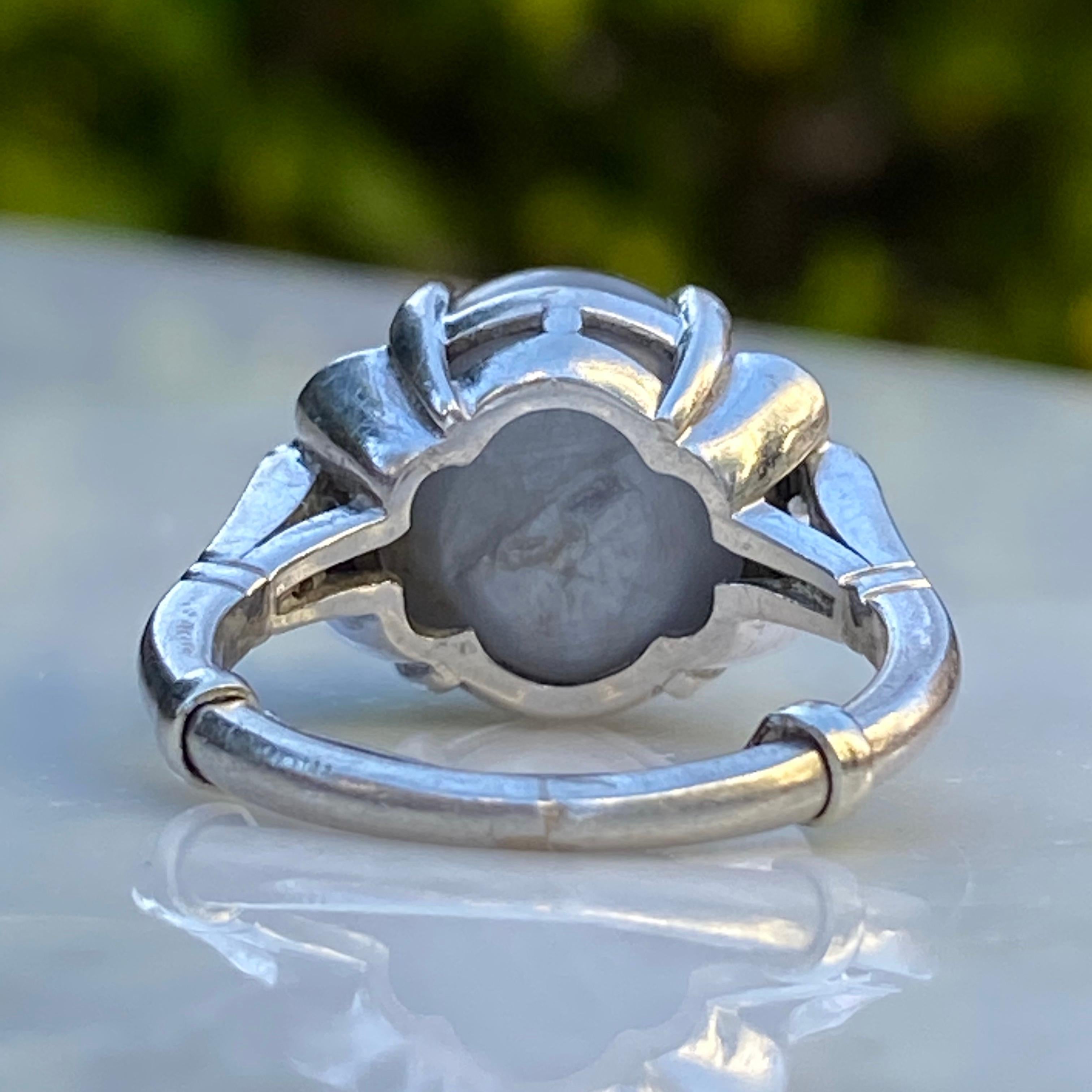 Women's Vintage 18ct Star Sapphire & Diamond Platinum Ring For Sale