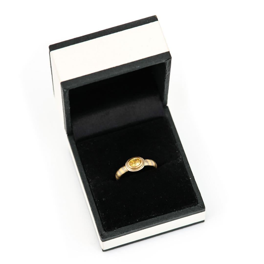 Vintage 18 Carat White and Yellow Gold Yellow Sapphire Ring, circa 1989 For Sale 8