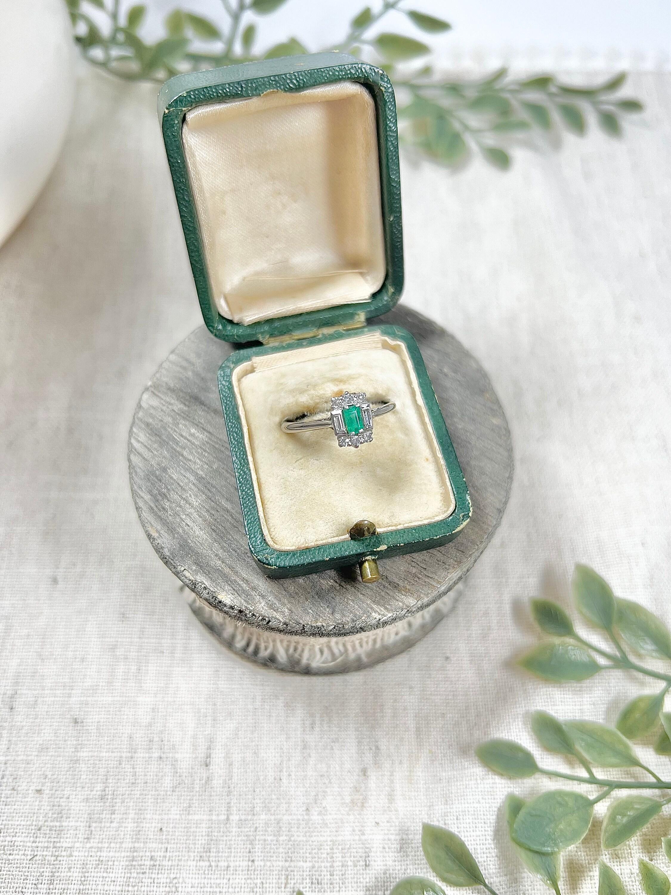 Vintage 18ct White Gold 1940’s Emerald Cut, Emerald & Diamond Cluster Ring For Sale 6