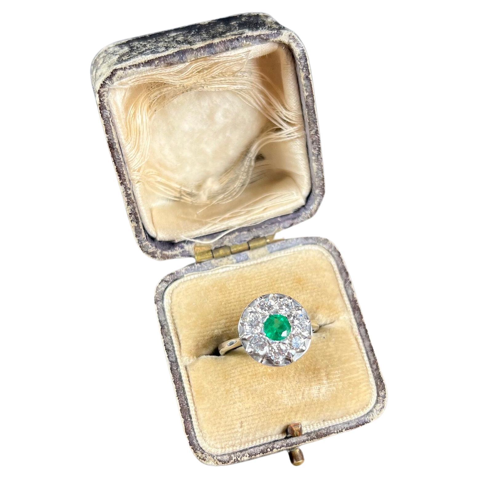 Vintage 18ct Weißgold, 1940's Emerald Diamond Round Cluster Ring