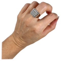 Vintage 18ct White Gold 1970’s French, Square Diamond Ring