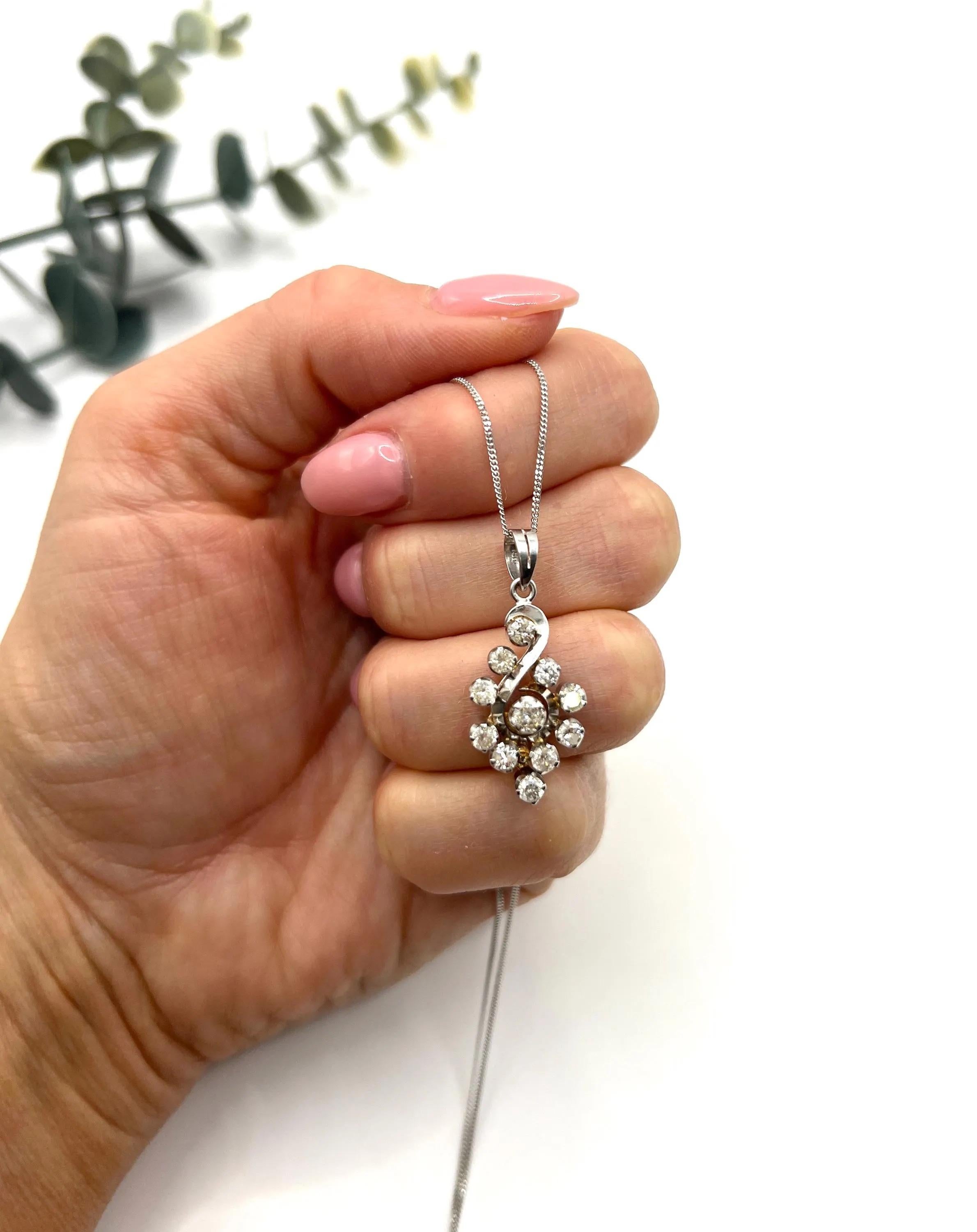 Vintage 18ct Weißgold, 1980er Jahre 1,20 Karat Diamond Swirl Anhänger Halskette im Angebot 1
