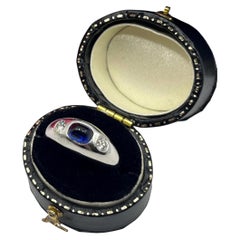 Bague vintage en or blanc 18 carats, avec saphir cabochon et diamants, CIRCA les années 1980