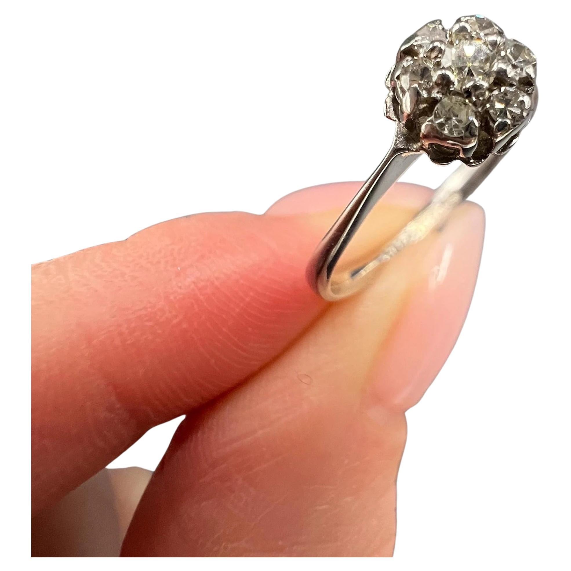 Vintage 18ct White Gold, Diamond Cluster Ring, Hallmarked Birmingham 1991