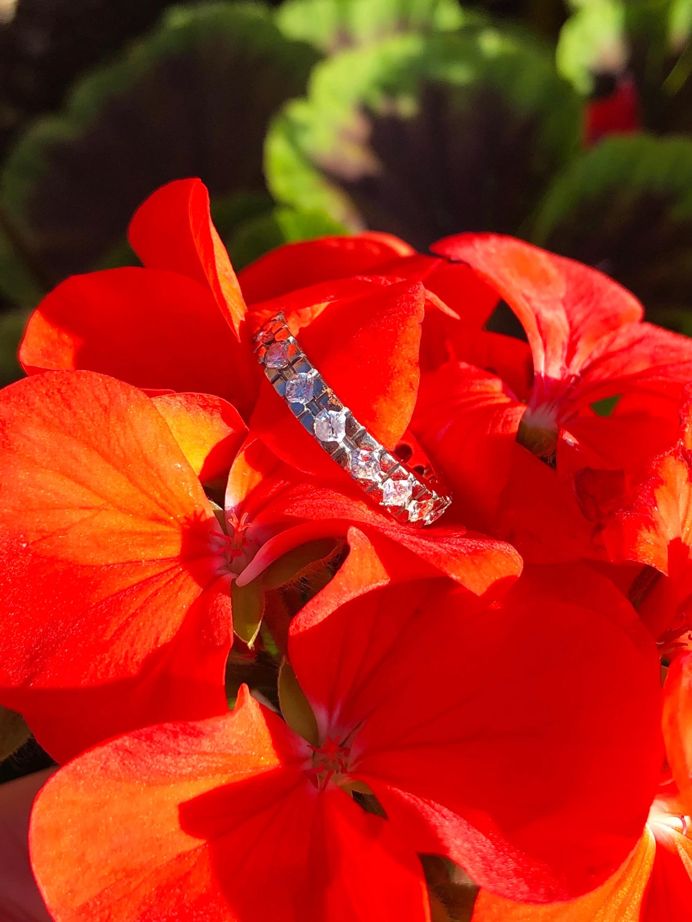 Anillo Eternidad Diamante Oro Blanco 18ct Vintage en venta 1