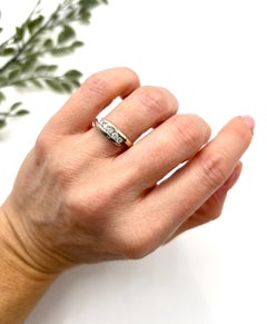 Vintage 18ct Weißgold, Diamant Fünf Stein Crossover Verlobungsring