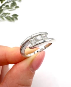 Vintage 18ct White Gold, Diamond Three Stone Crossover Engagement Ring