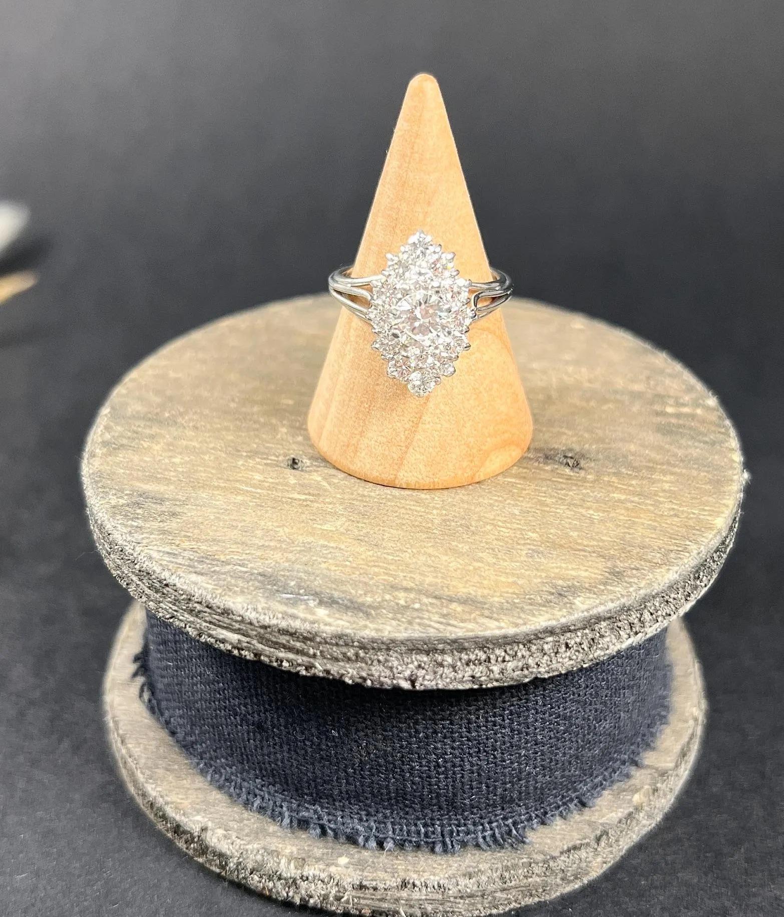 Vintage 18ct White Gold French Stamped, 2 Carat Marquise/Navette Diamond Ring For Sale 5