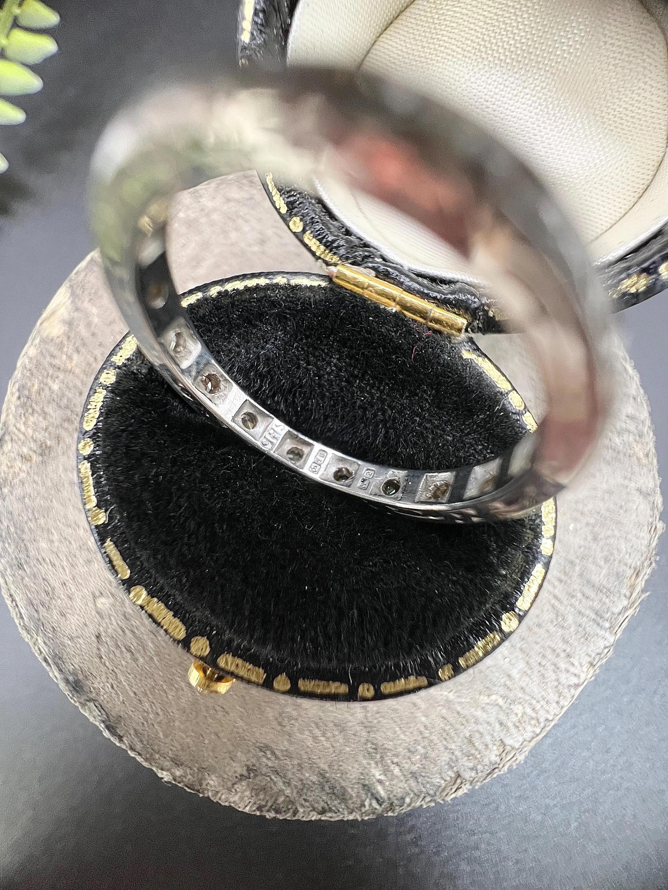 Vintage 18ct White Gold, Full Diamond Eternity Ring, Hallmarked Birmingham 1990 For Sale 5