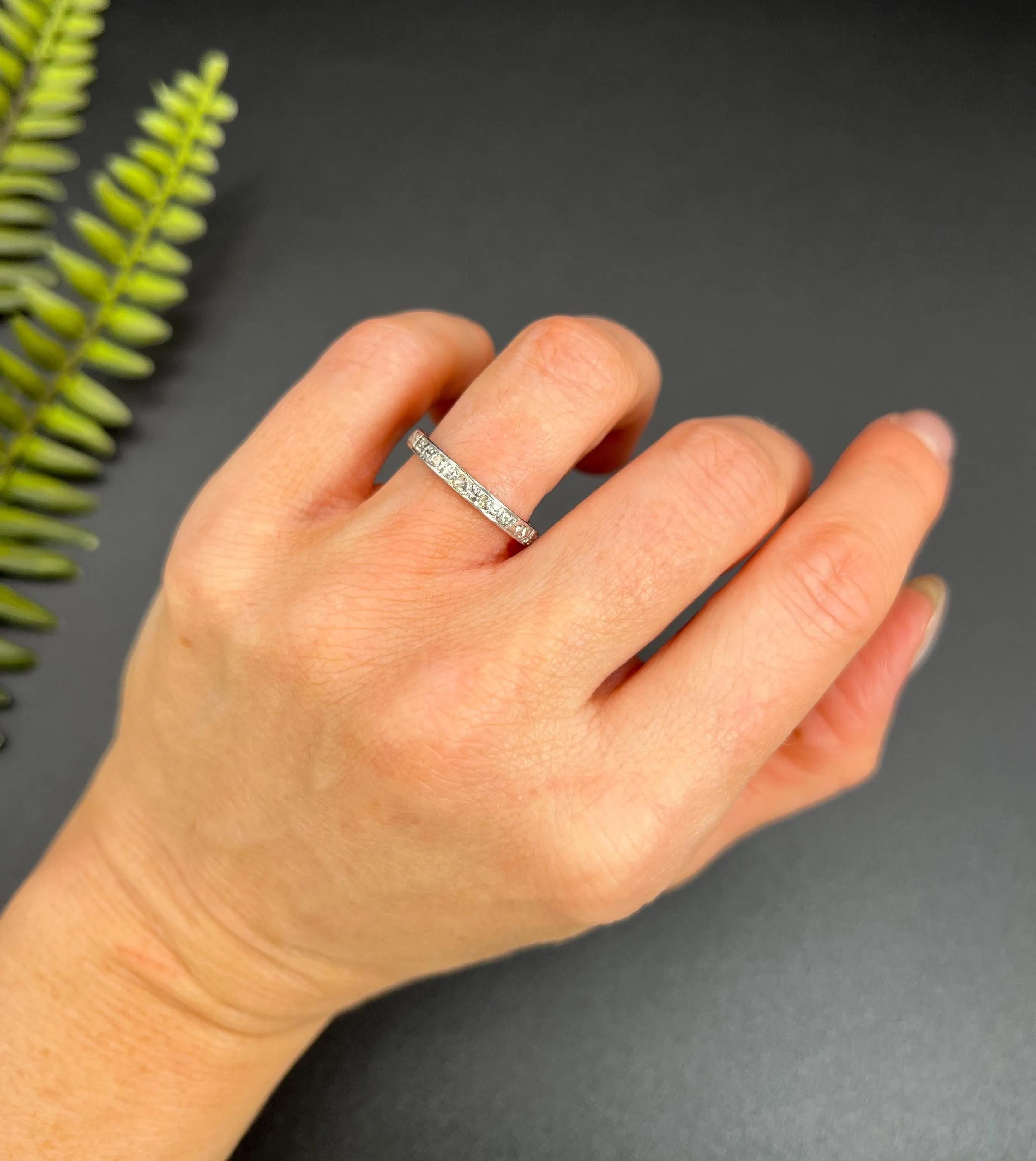 Women's or Men's Vintage 18ct White Gold, Full Diamond Eternity Ring, Hallmarked Birmingham 1990 For Sale
