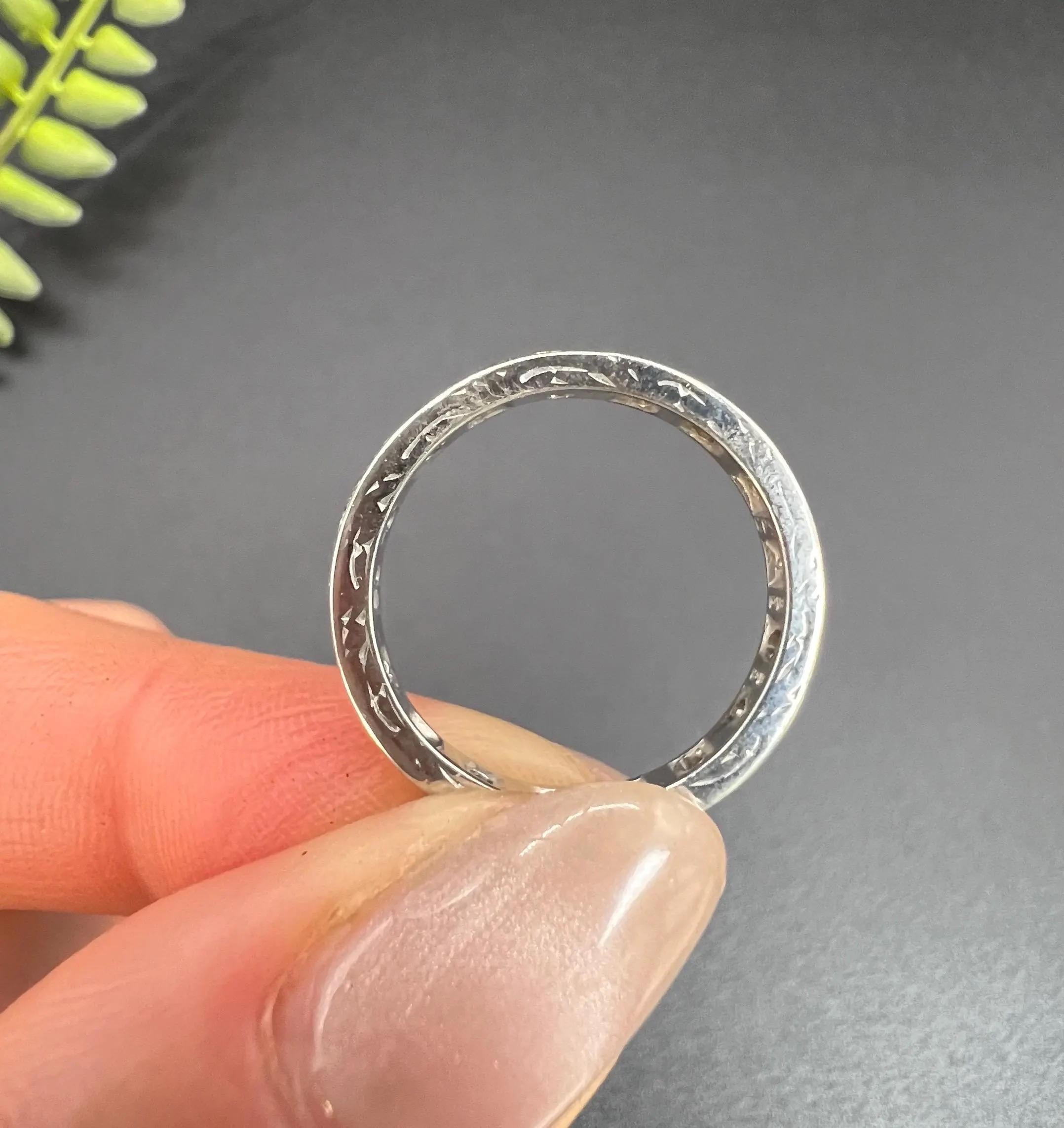 Vintage 18ct White Gold, Full Diamond Eternity Ring, Hallmarked Birmingham 1990 For Sale 1