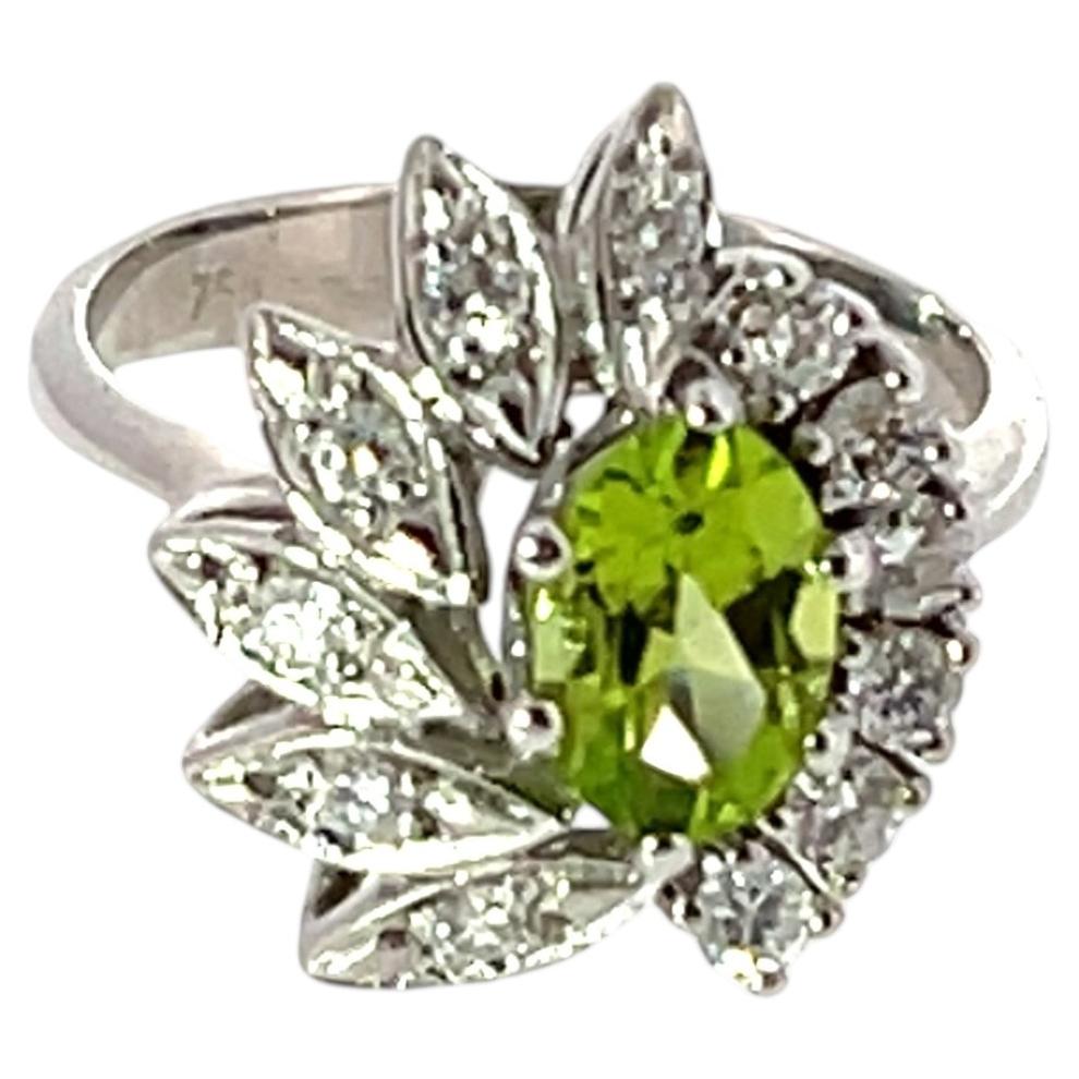 Vintage 18ct White Gold Peridot and Diamond Cluster Ring