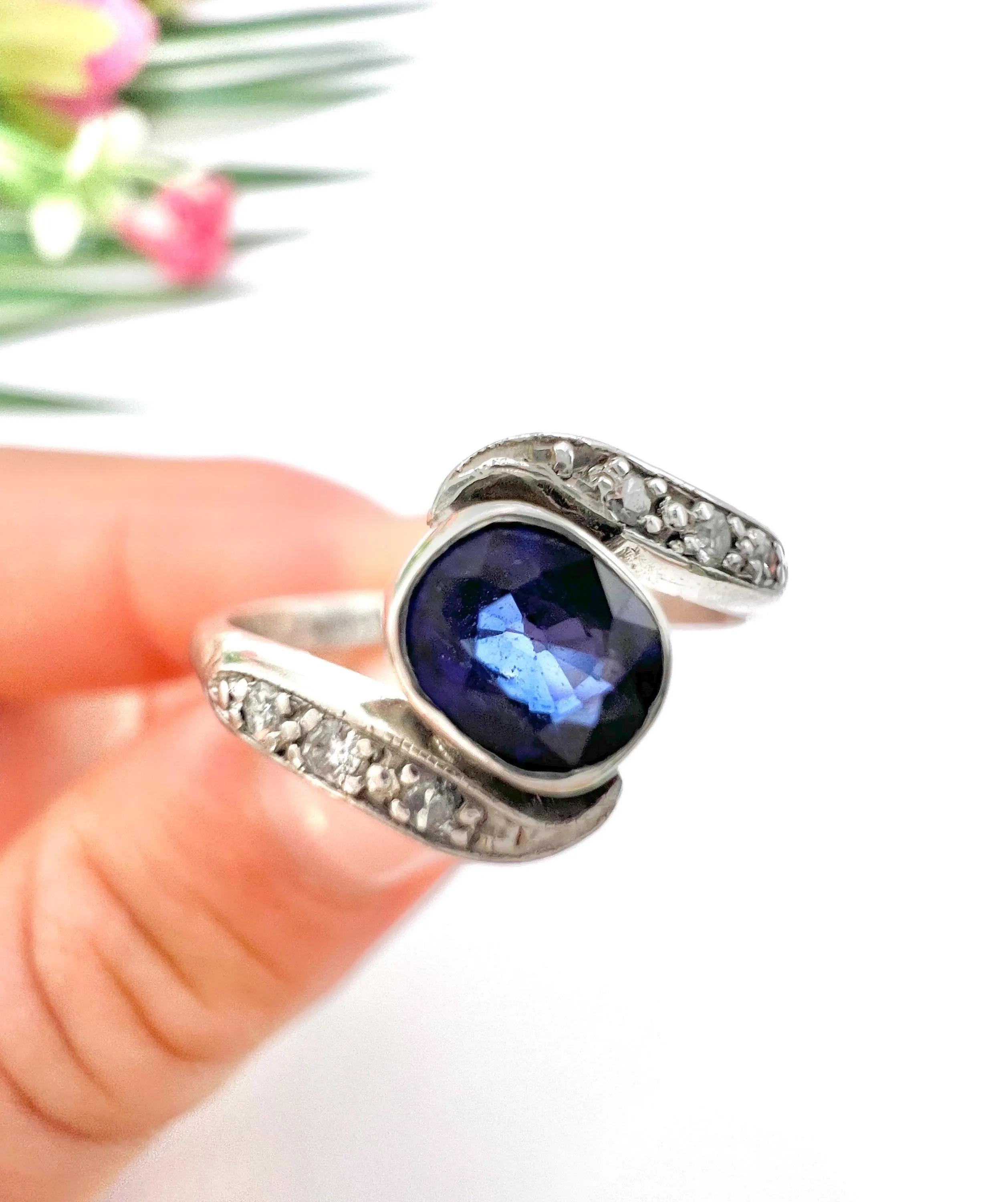 Vintage 18ct Weißgold & Platin, 1940er Saphir und Diamant Crossover Ring im Angebot 2