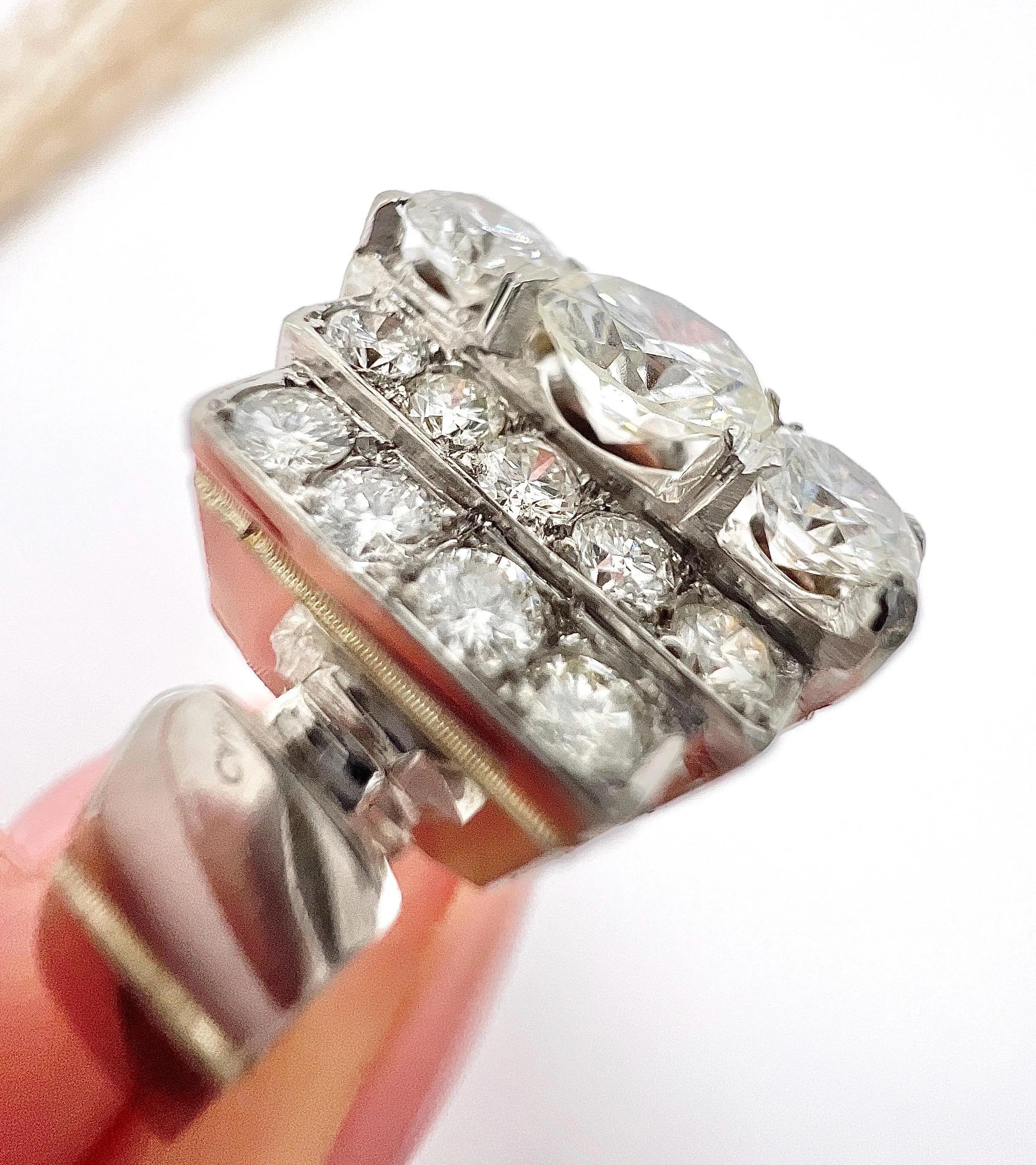 Vintage 18ct or blanc et platine, 1960s 3.50ct  Bague débardeur cocktail diamant Unisexe en vente