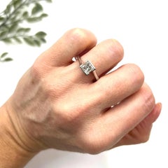 Anillo de compromiso vintage de oro blanco de 18 ct, diamante talla princesa Single Stone