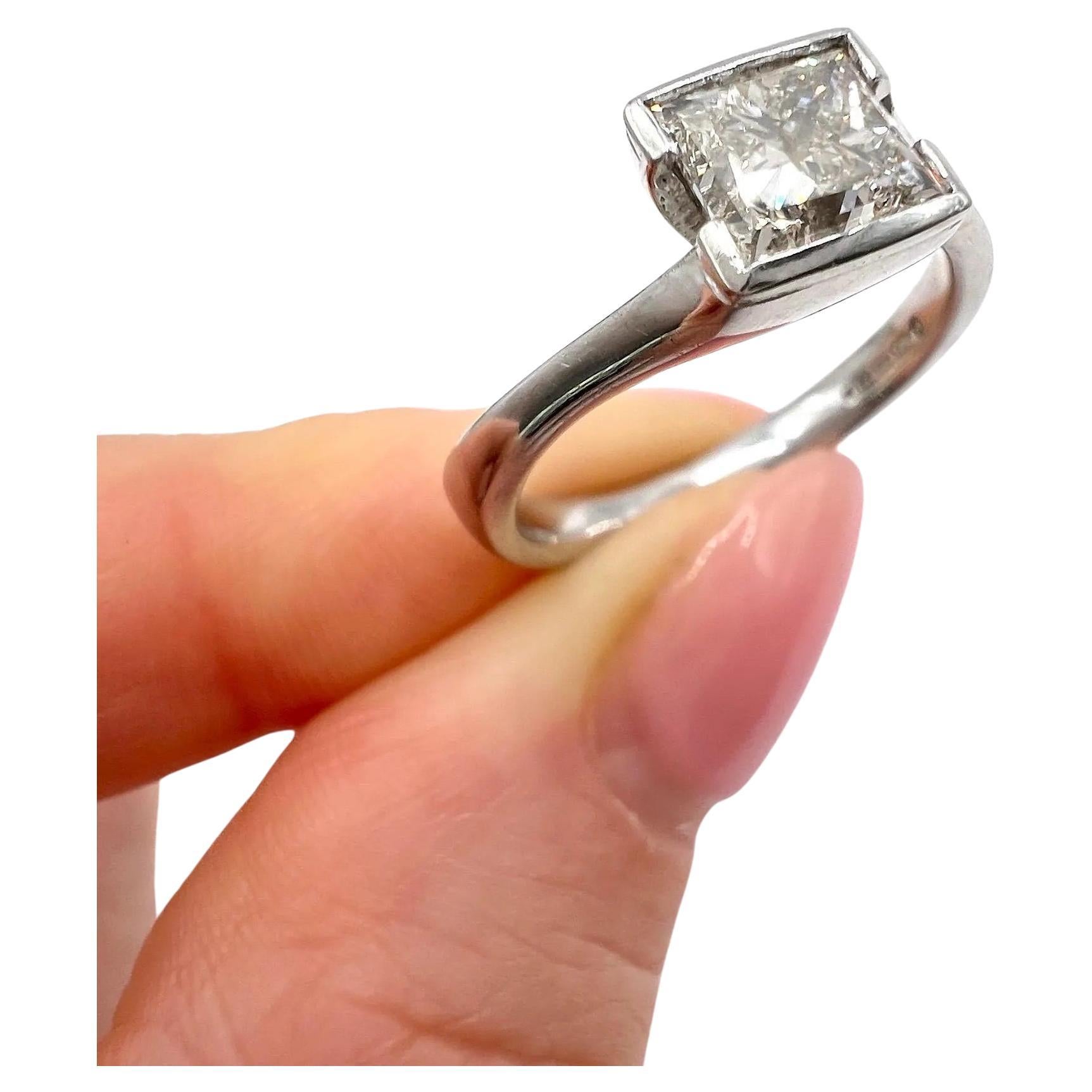 Vintage 18ct White Gold, Princess Cut Diamond Single Stone Engagement Ring