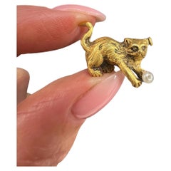 Vintage 18ct Yellow Gold, 1940s Cat Brooch with Natural Seed Pearl Ball