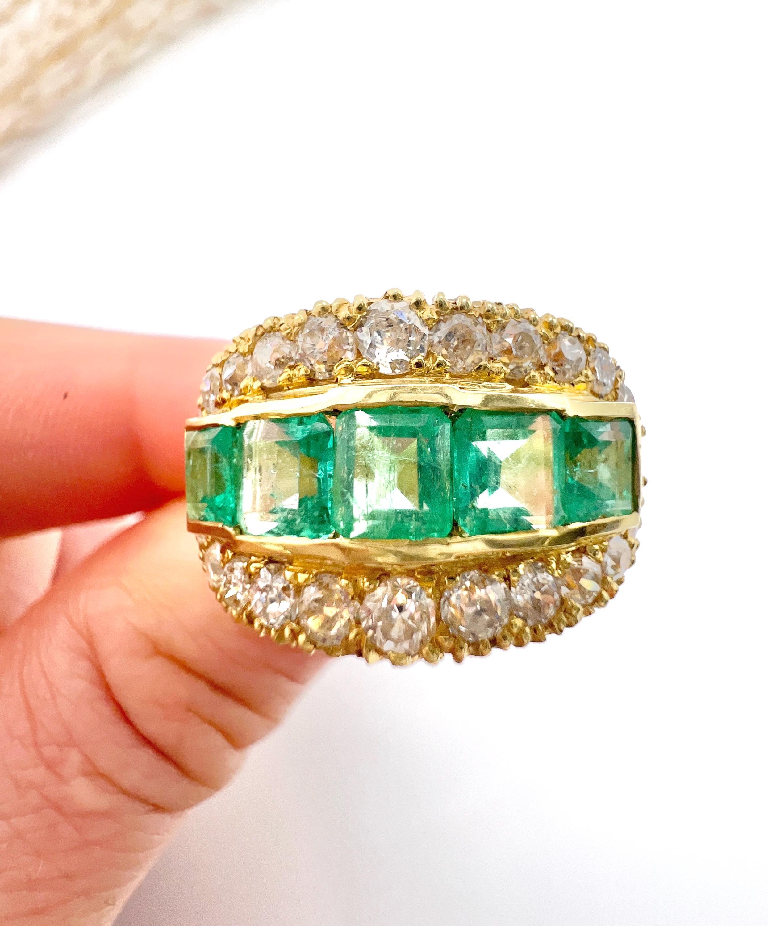 Vintage 18ct Yellow Gold, 1940s Emerald & Diamond Five Stone Ring For Sale 5