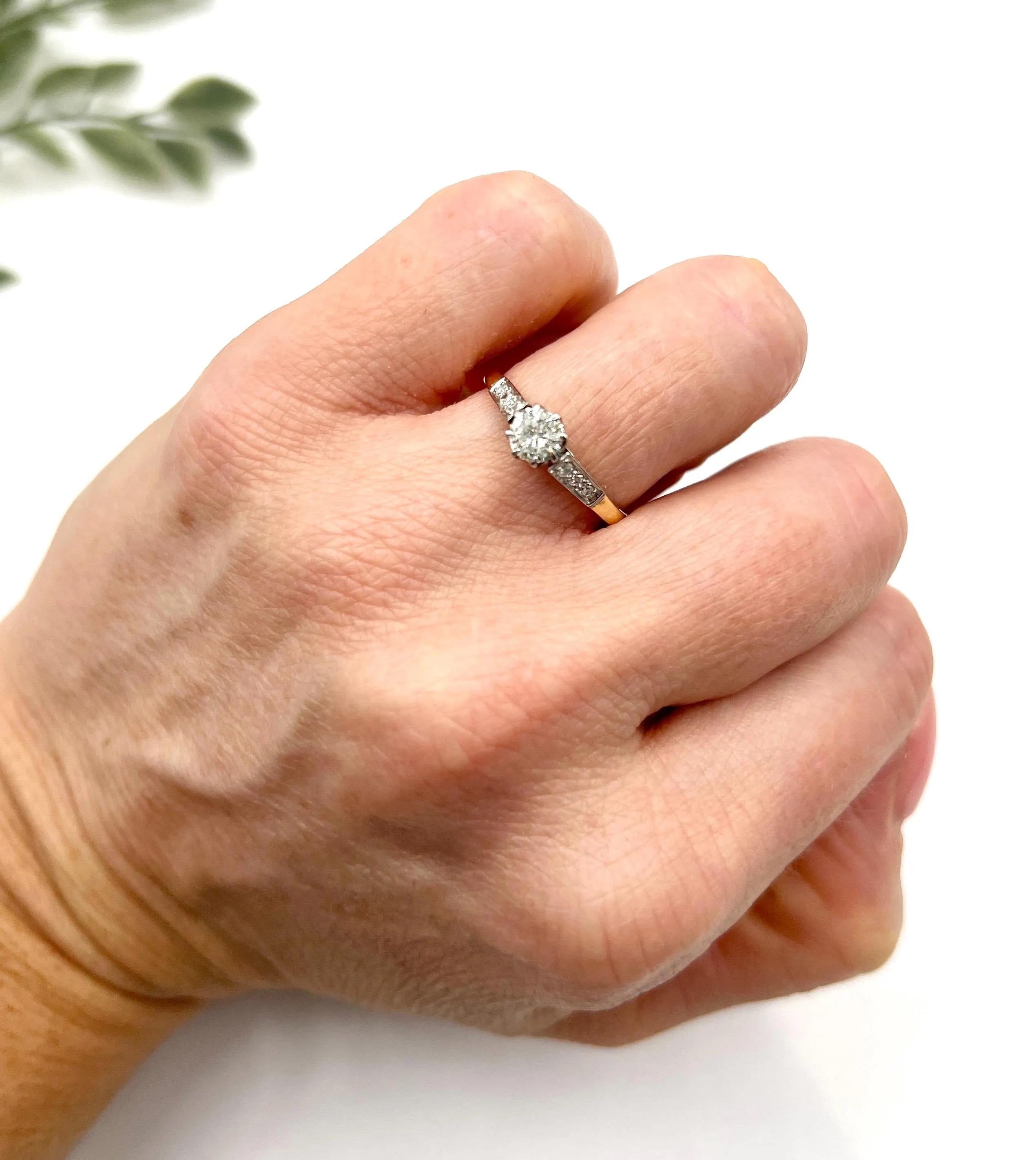 Vintage 18ct Yellow Gold, 1940s Single Stone Diamond Engagement Ring ...