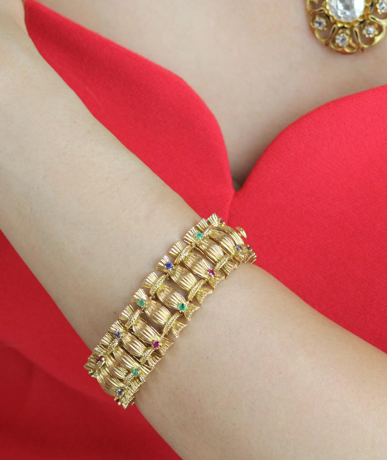 Women's Vintage 18ct yellow gold 1970s French sapphire, ruby & emerald set bracelet For Sale