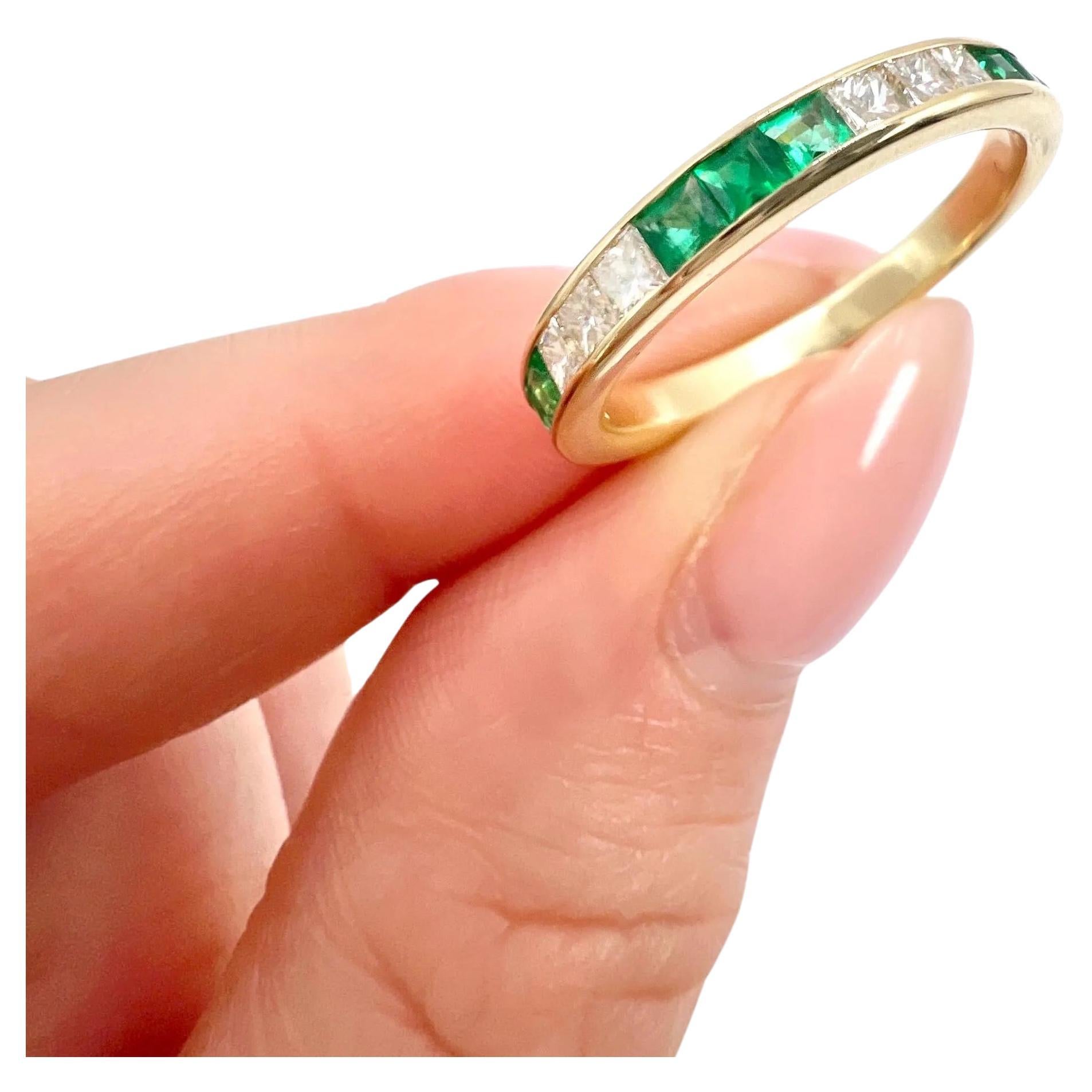 What jewelry do men use?