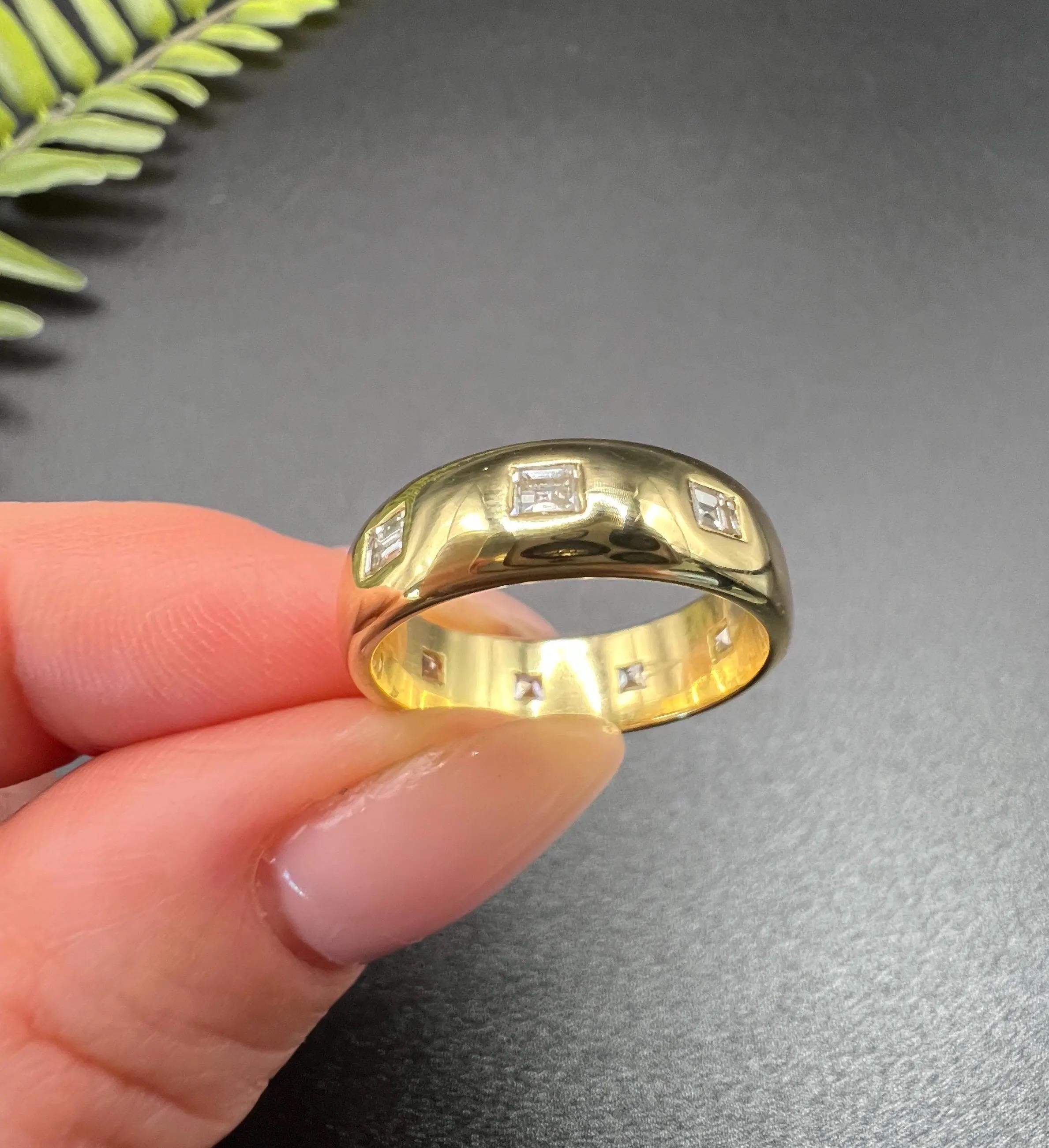 Bandring, Vintage, 18 Karat Gelbgold, 1980er Jahre, Quadratschliff, natürlicher Diamantbesetzter Diamant im Angebot 2