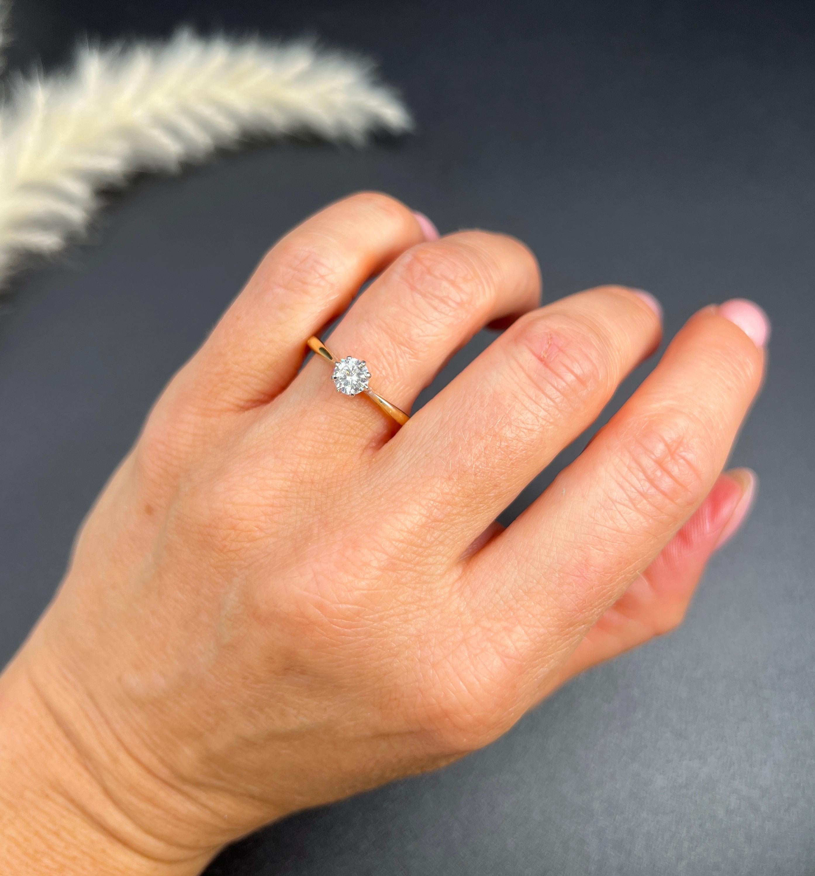 Brilliant Cut Vintage 18ct Yellow Gold, 1990s 0.41 Carat Diamond Single Stone Engagement Ring For Sale