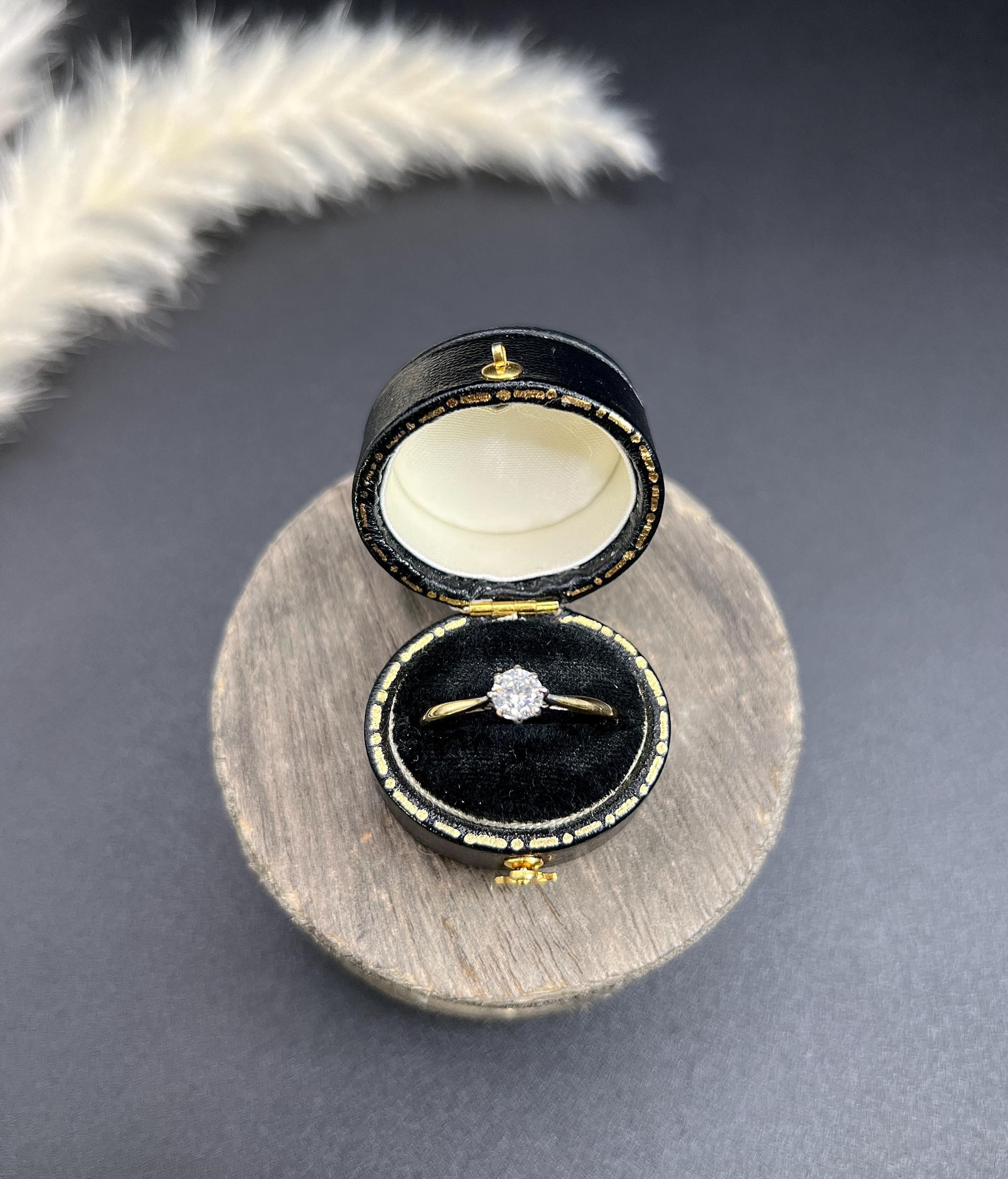 Vintage 18ct Yellow Gold, 1990s 0.41 Carat Diamond Single Stone Engagement Ring For Sale 1
