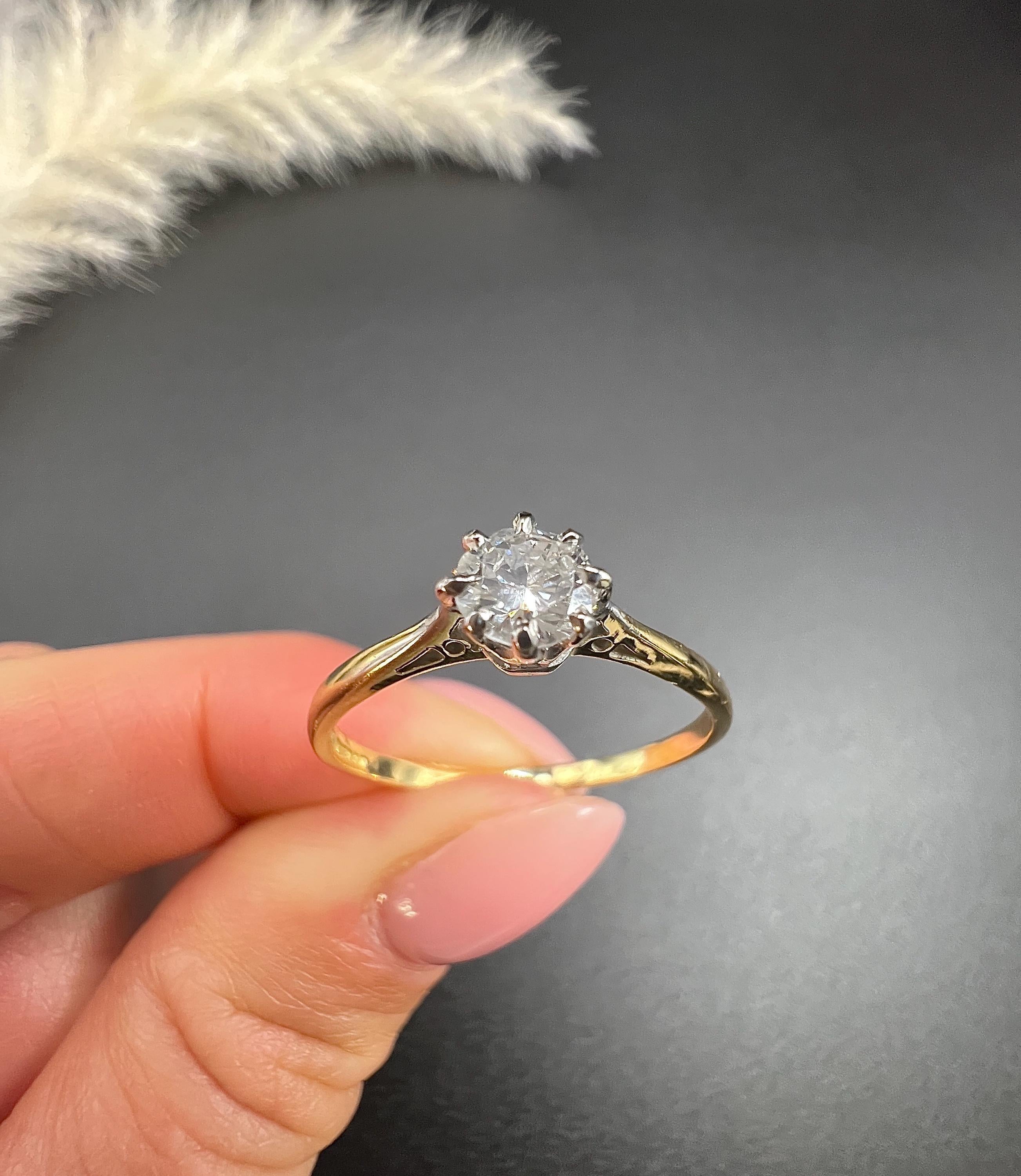 Vintage 18ct Yellow Gold, 1990s 0.41 Carat Diamond Single Stone Engagement Ring For Sale 4