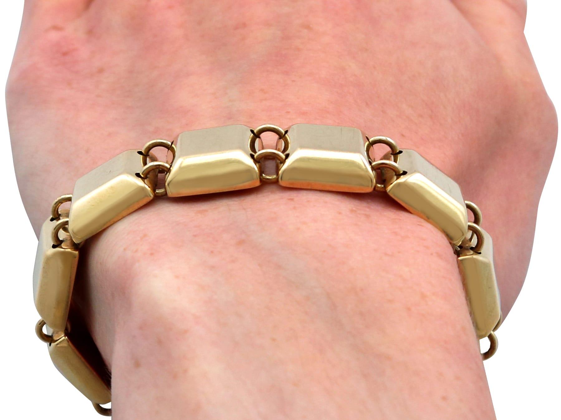 Vintage 18ct Yellow Gold Chaumet Bracelet French Circa 1940 For Sale 7
