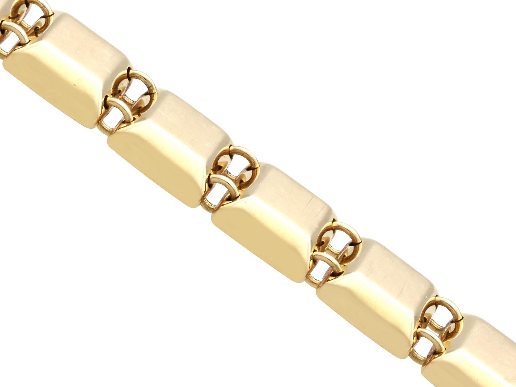 Vintage 18ct Yellow Gold Chaumet Bracelet French Circa 1940 For Sale 1