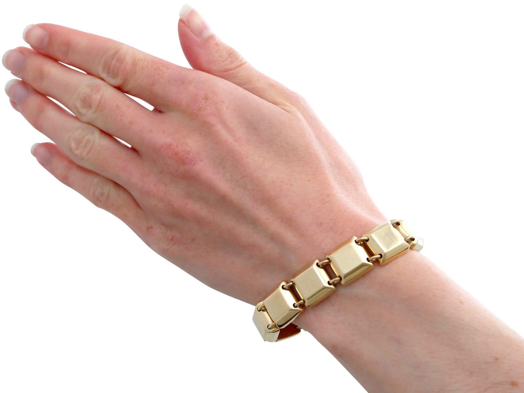 Vintage 18ct Yellow Gold Chaumet Bracelet French Circa 1940 For Sale 5