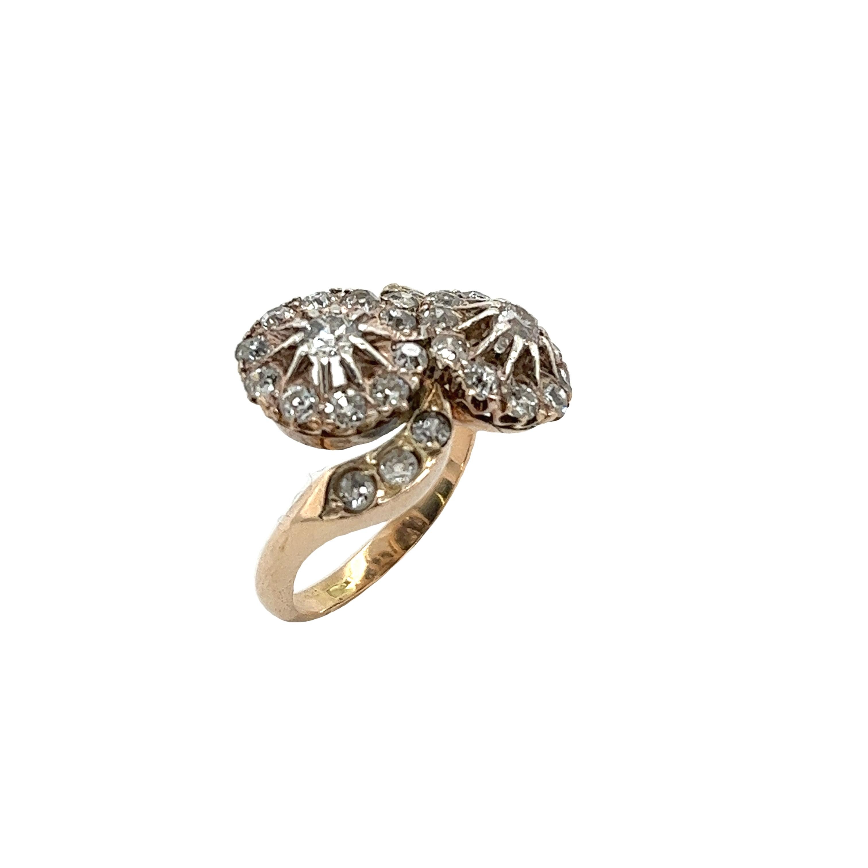 Vintage 14ct Yellow Gold Cluster Diamond Ring, Set With 0.70ct Old Cut Diamonds For Sale 2