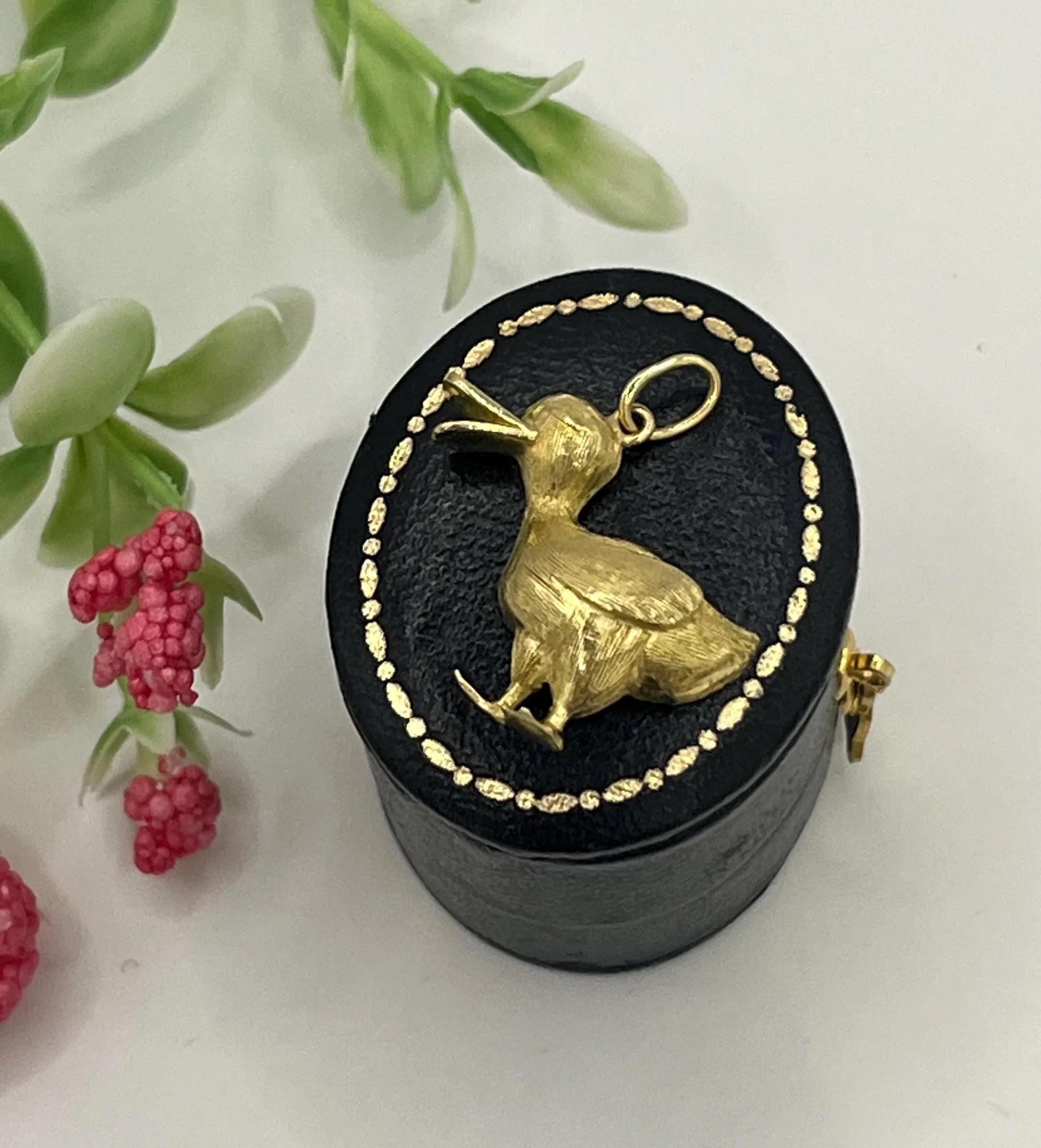 Vintage 18ct Gelbgold, Ente Anhänger Charme, CIRCA 1970s im Angebot 3