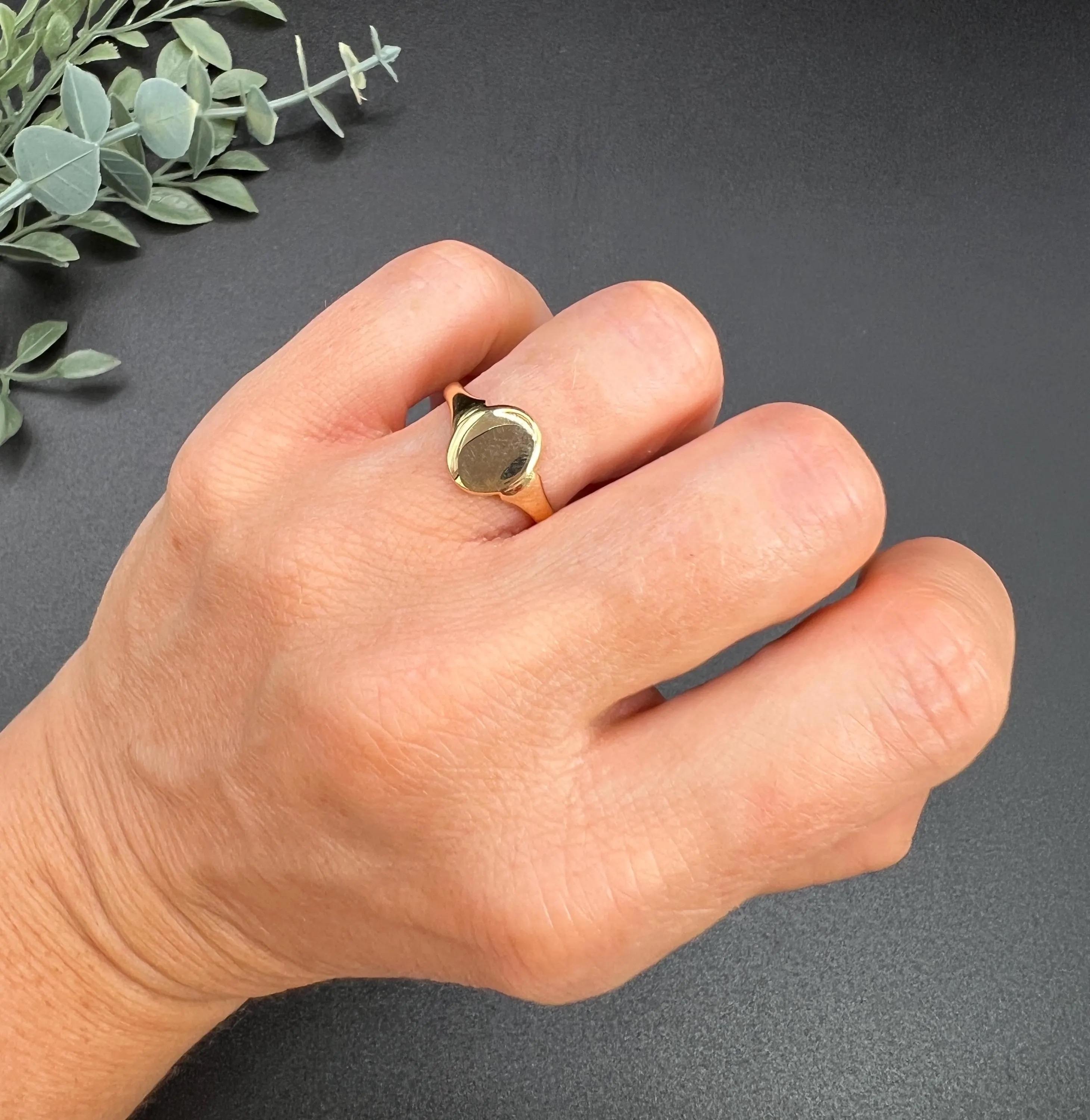 da uomo o donna Anello con sigillo ovale d'epoca in oro giallo 18 ct, con marchio Birmingham 1930 in vendita