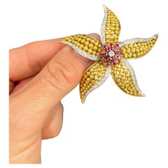 Vintage 18ct Yellow Gold & Platinum 1970s Ruby and Diamond Flower Brooch/Pendant