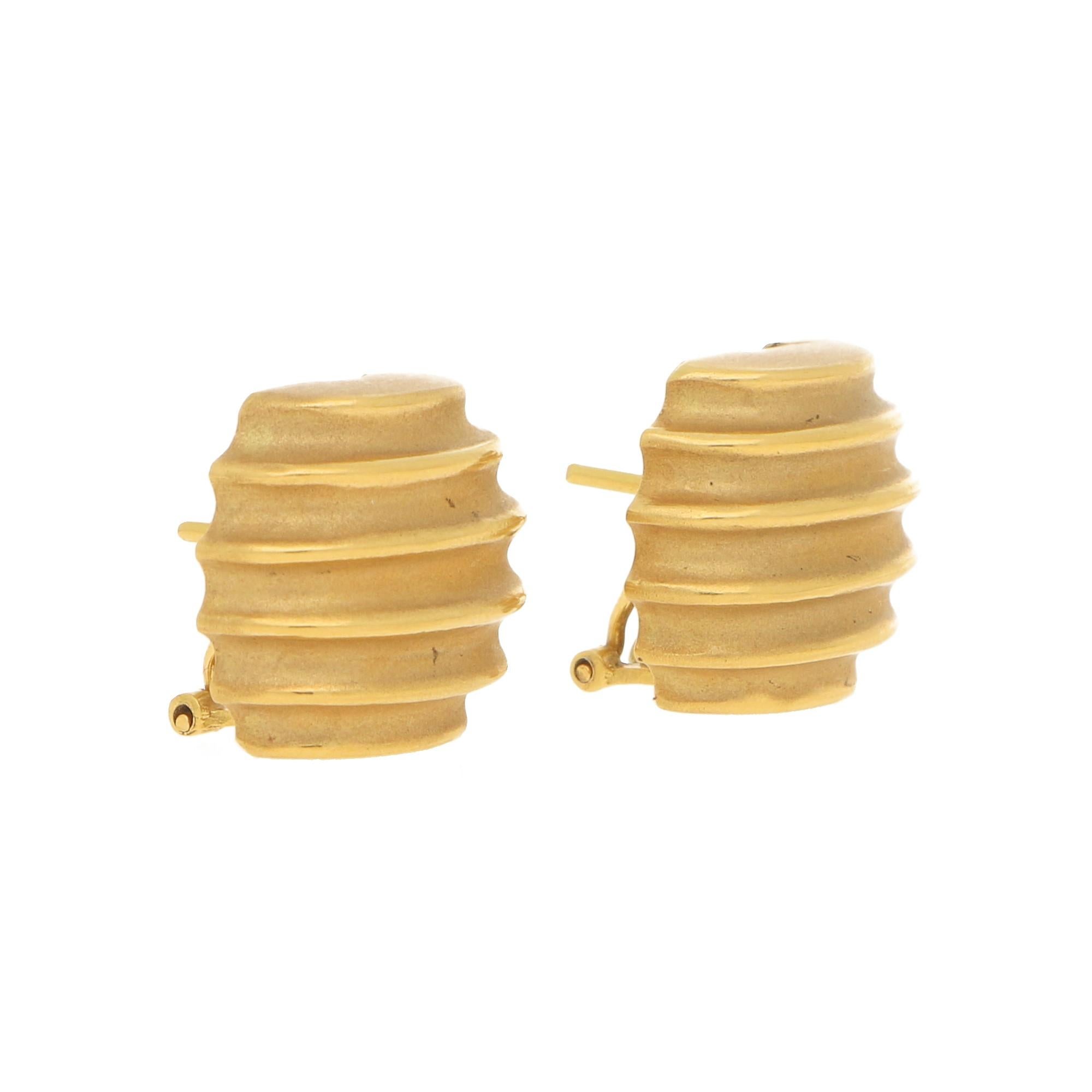Vintage Yellow Honey Pot Earrings in 18k Gold In Good Condition In London, GB