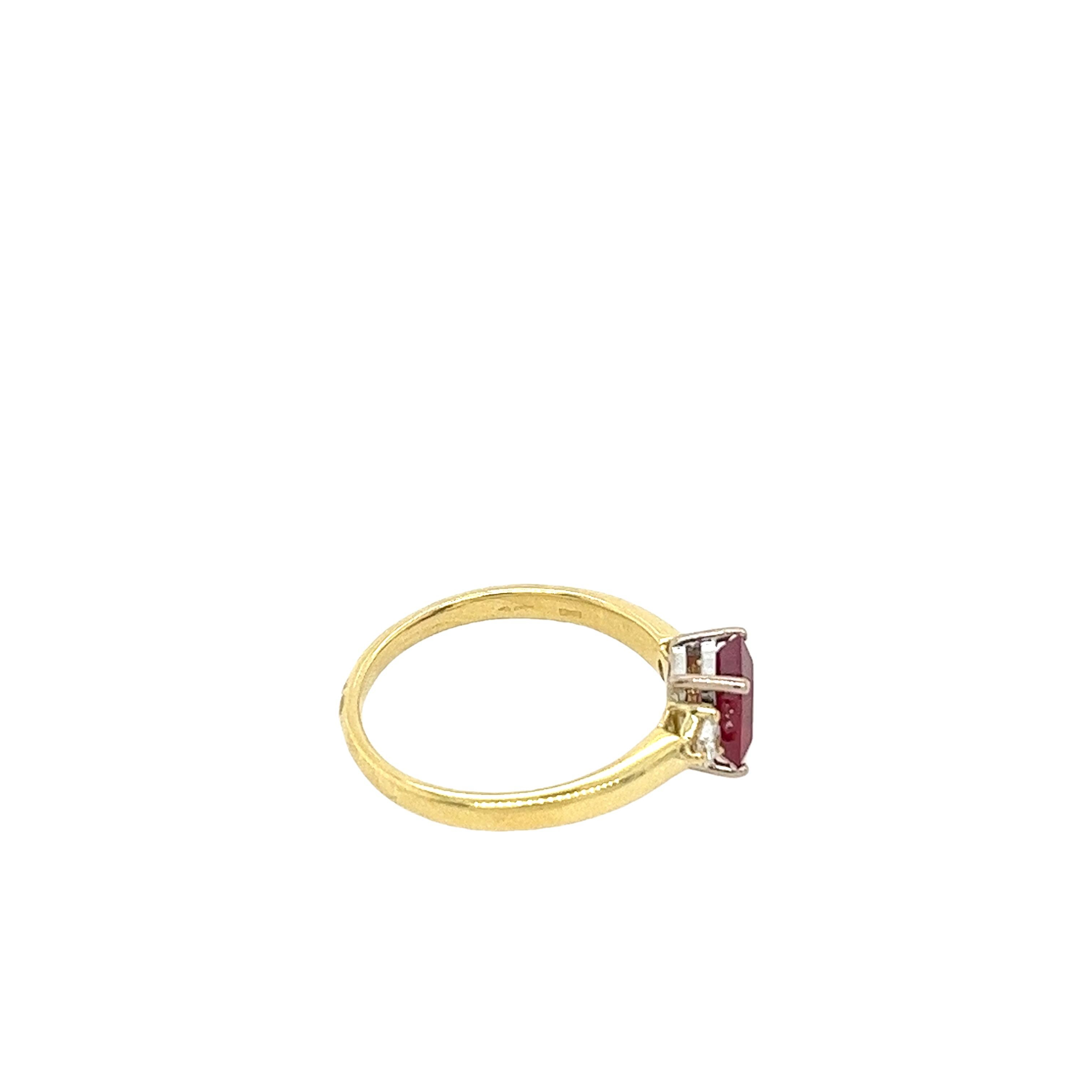 Oval Cut Vintage 18ct Yellow Gold Ruby & Diamond Ring Set With 2 Diamonds For Sale