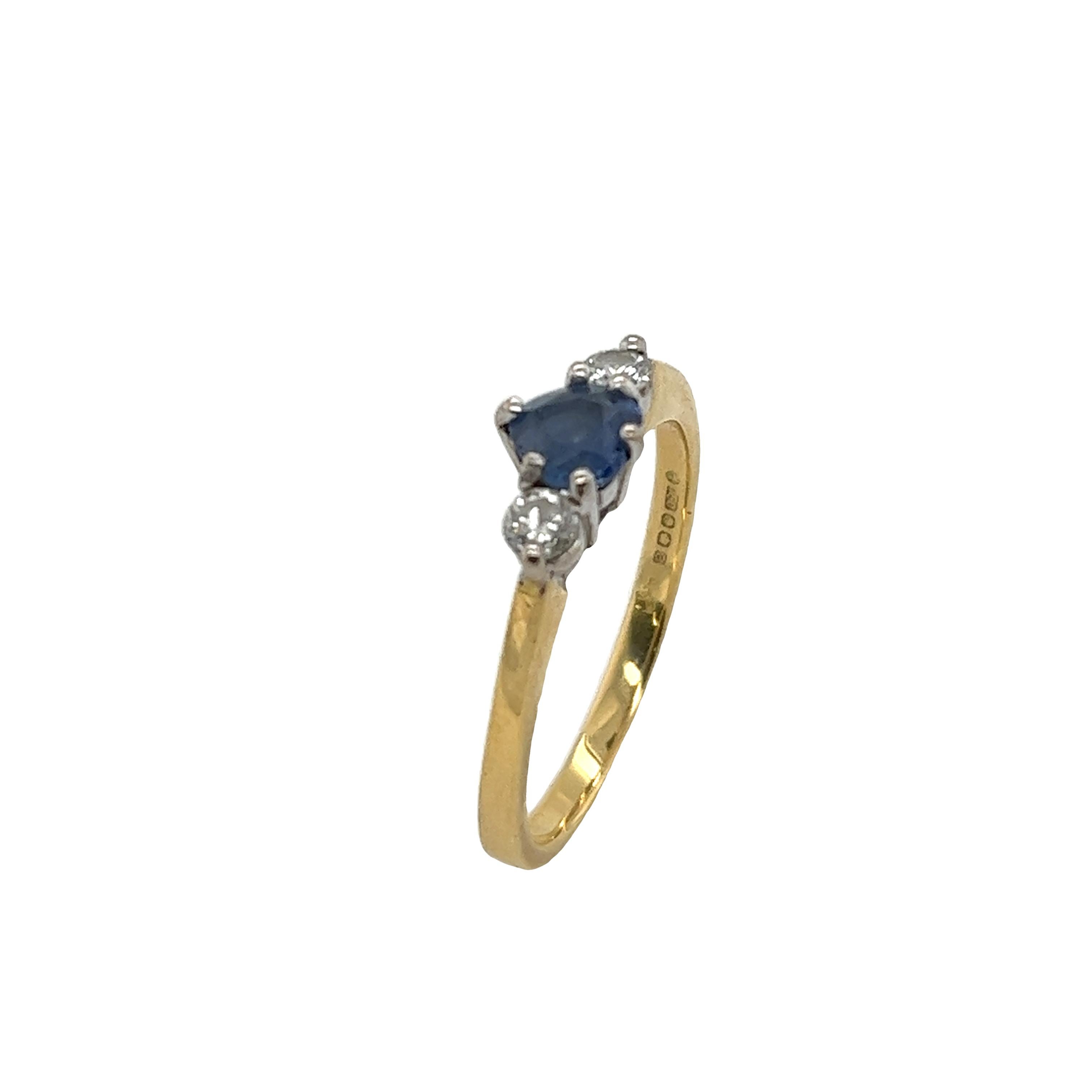 Round Cut Vintage 18ct Yellow Gold Sapphire & Diamond Ring Set With 2 Diamonds, 0.16ct For Sale