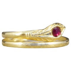 Vintage 18ct Yellow Gold Snake Ring with Garnet Set Head