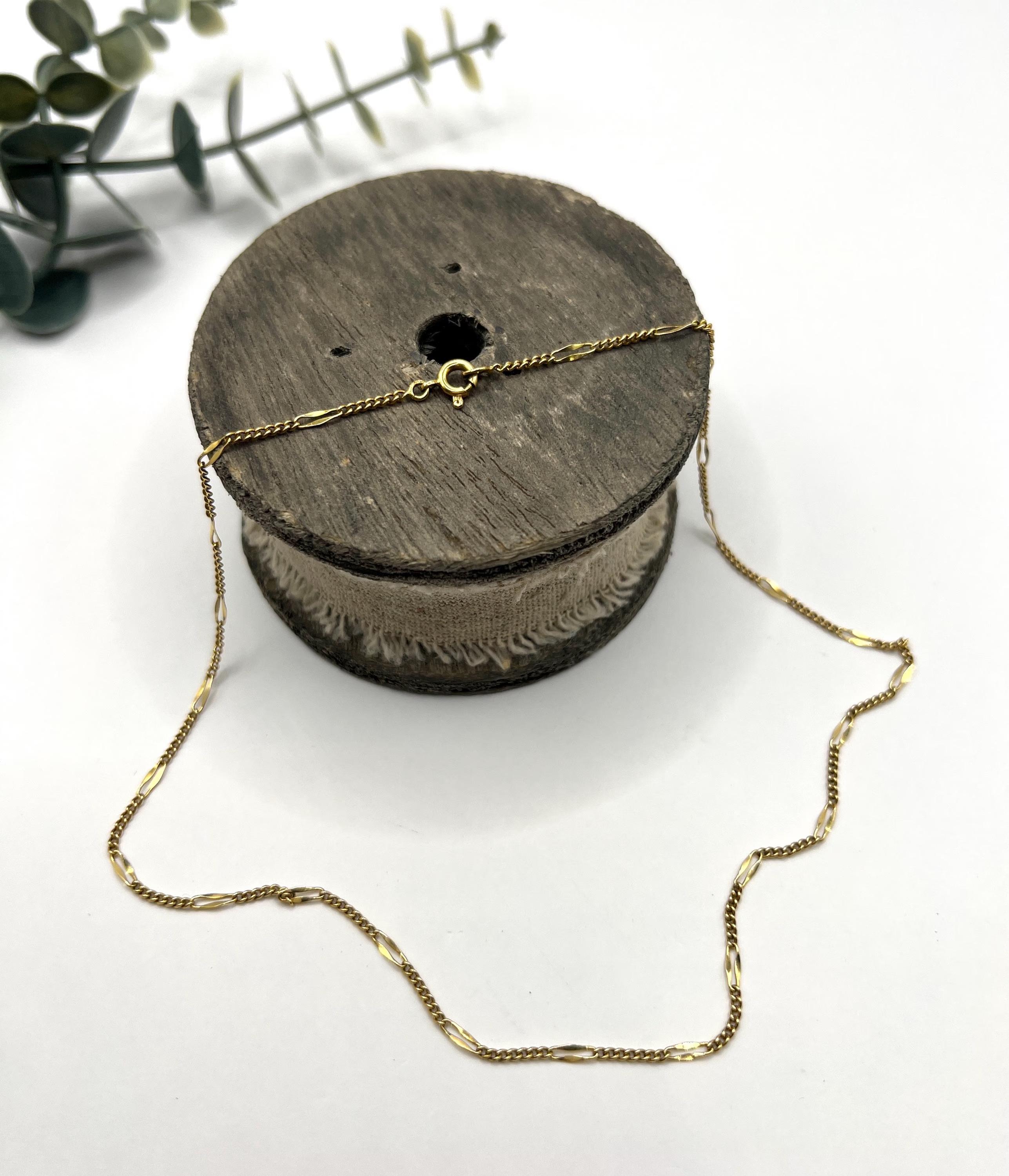 Vintage 18ct Gelbgold gestempelt, 15 1/2 Zoll Figaro Link Kette Halskette im Angebot 1