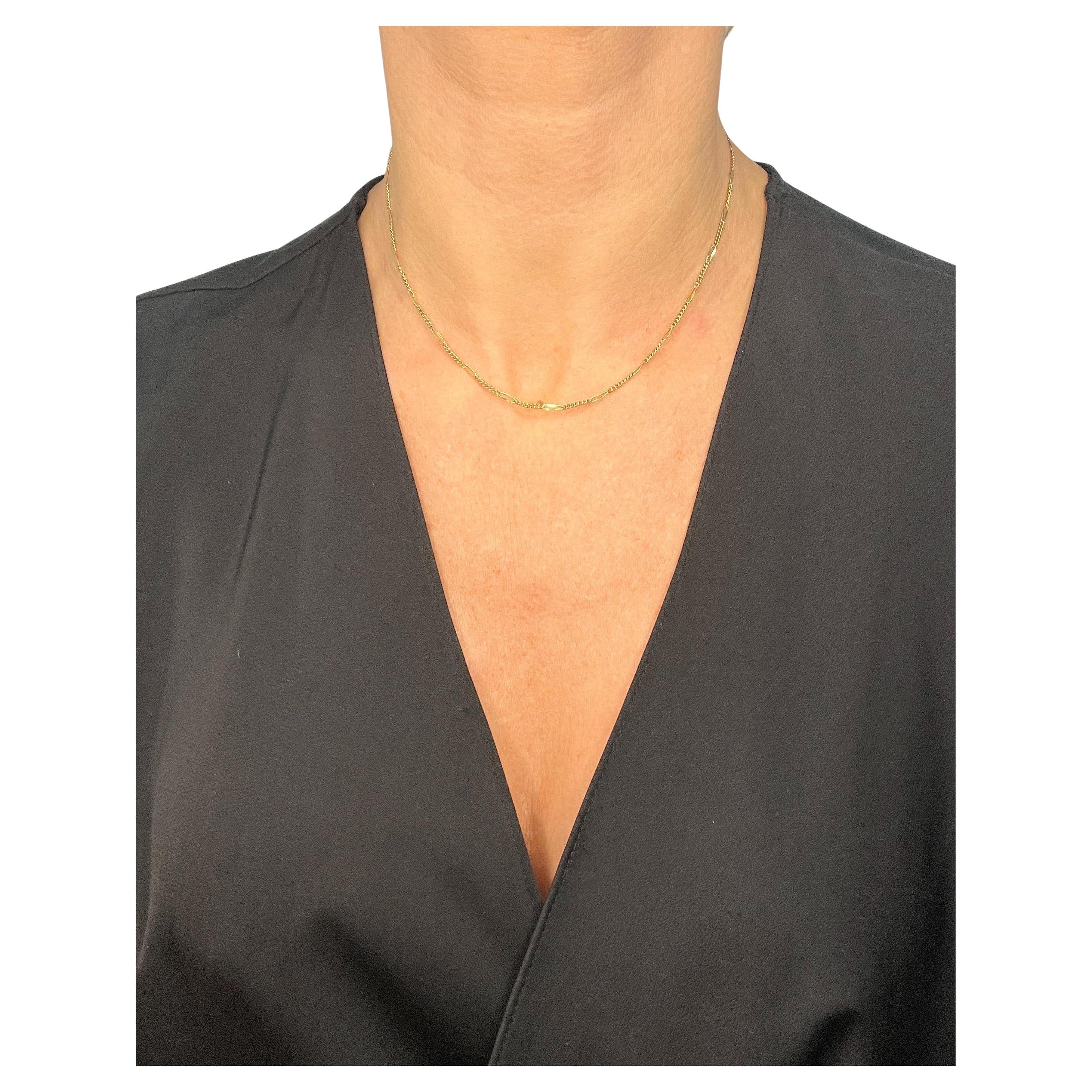 Vintage 18ct Yellow Gold Stamped, 15 1/2 Inch Figaro Link Chain Necklace