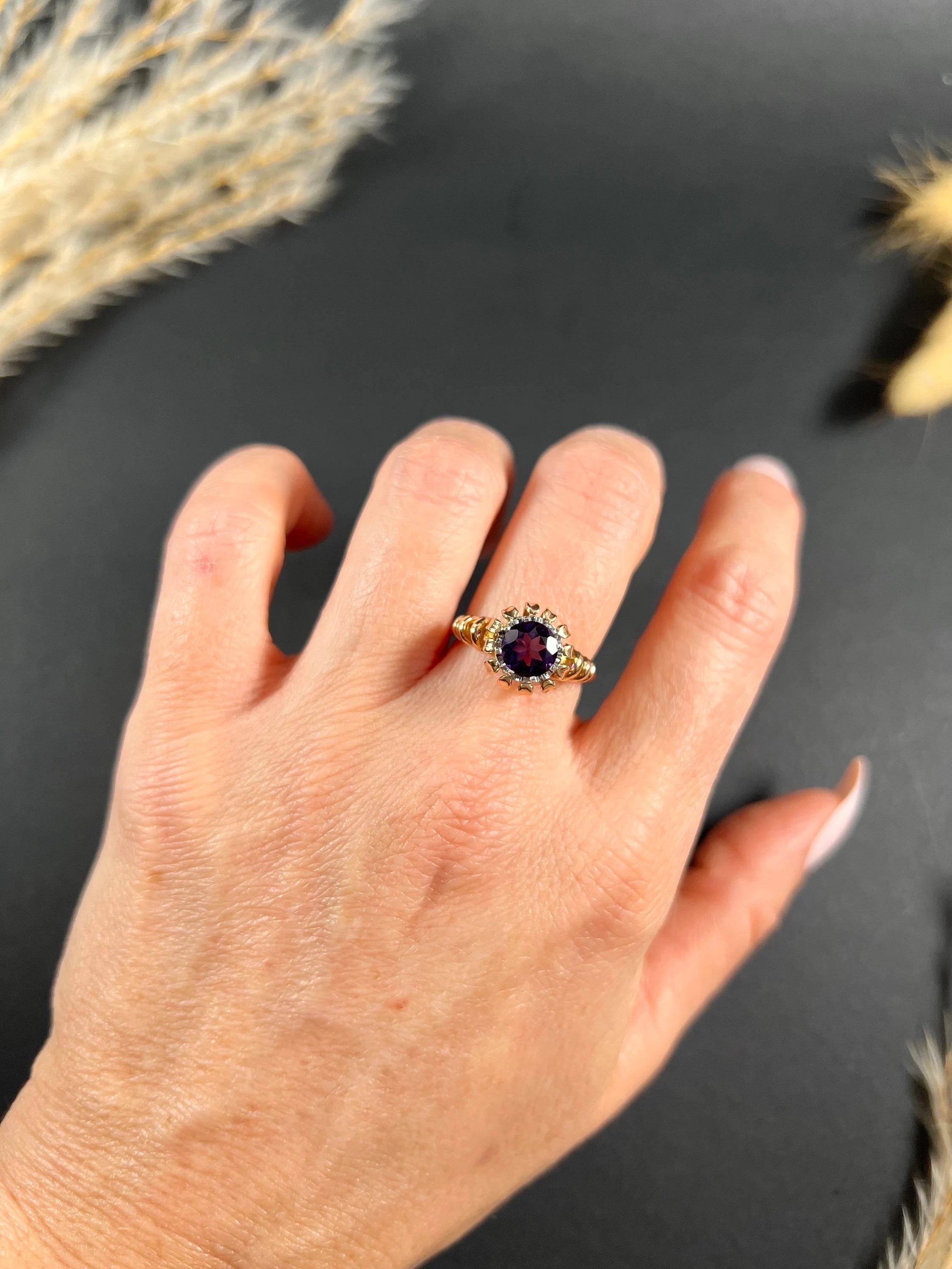 Vintage 18ct Yellow & White Gold, 1940’s French Stamped Amethyst Ring For Sale 5