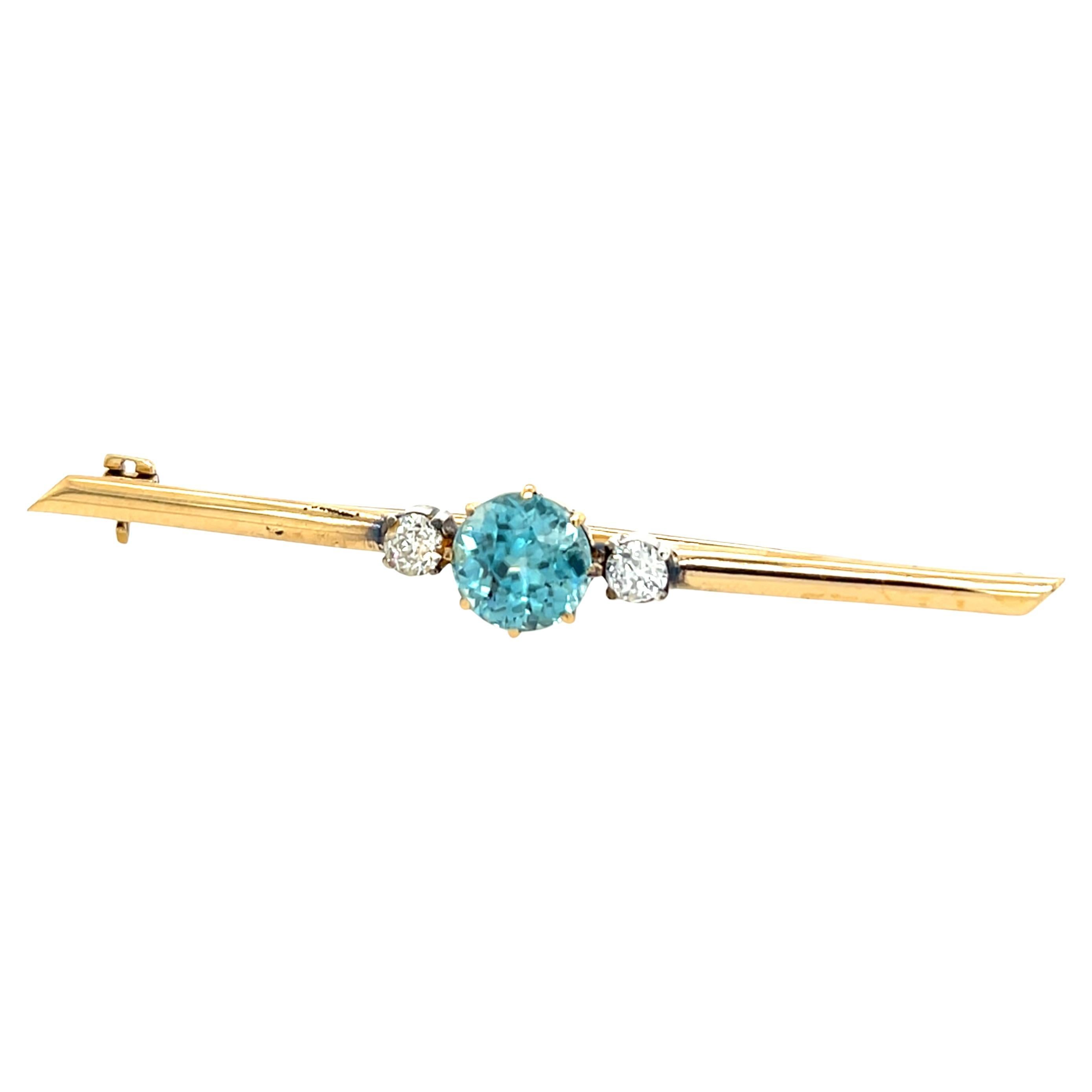 Vintage 18ct Yellow & White Gold Blue Topaz & Round Diamond Bar Brooch