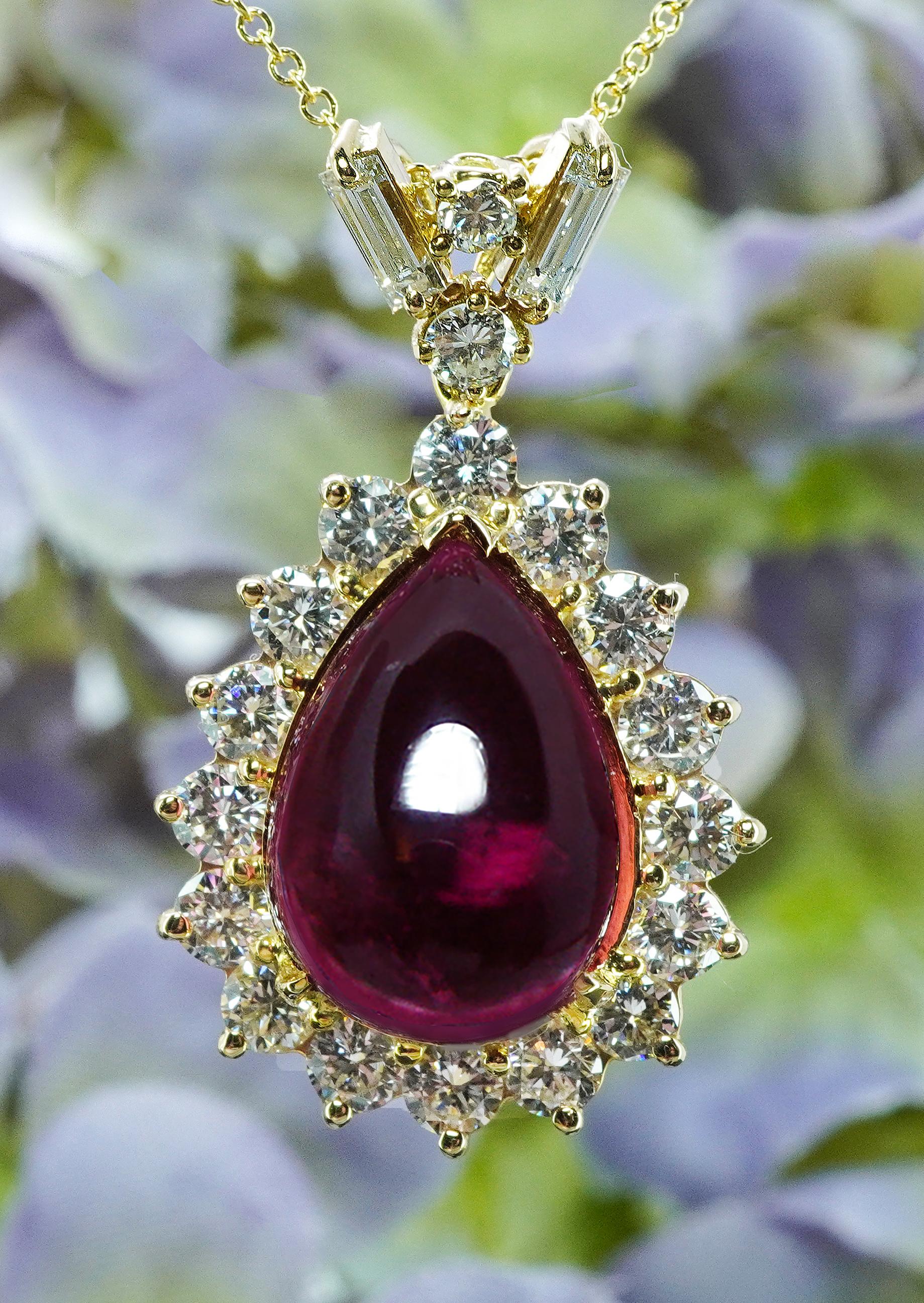 Taglio a goccia Ciondolo in oro 18K 14K con tormalina rubellite d'epoca e diamante Valutazione in vendita